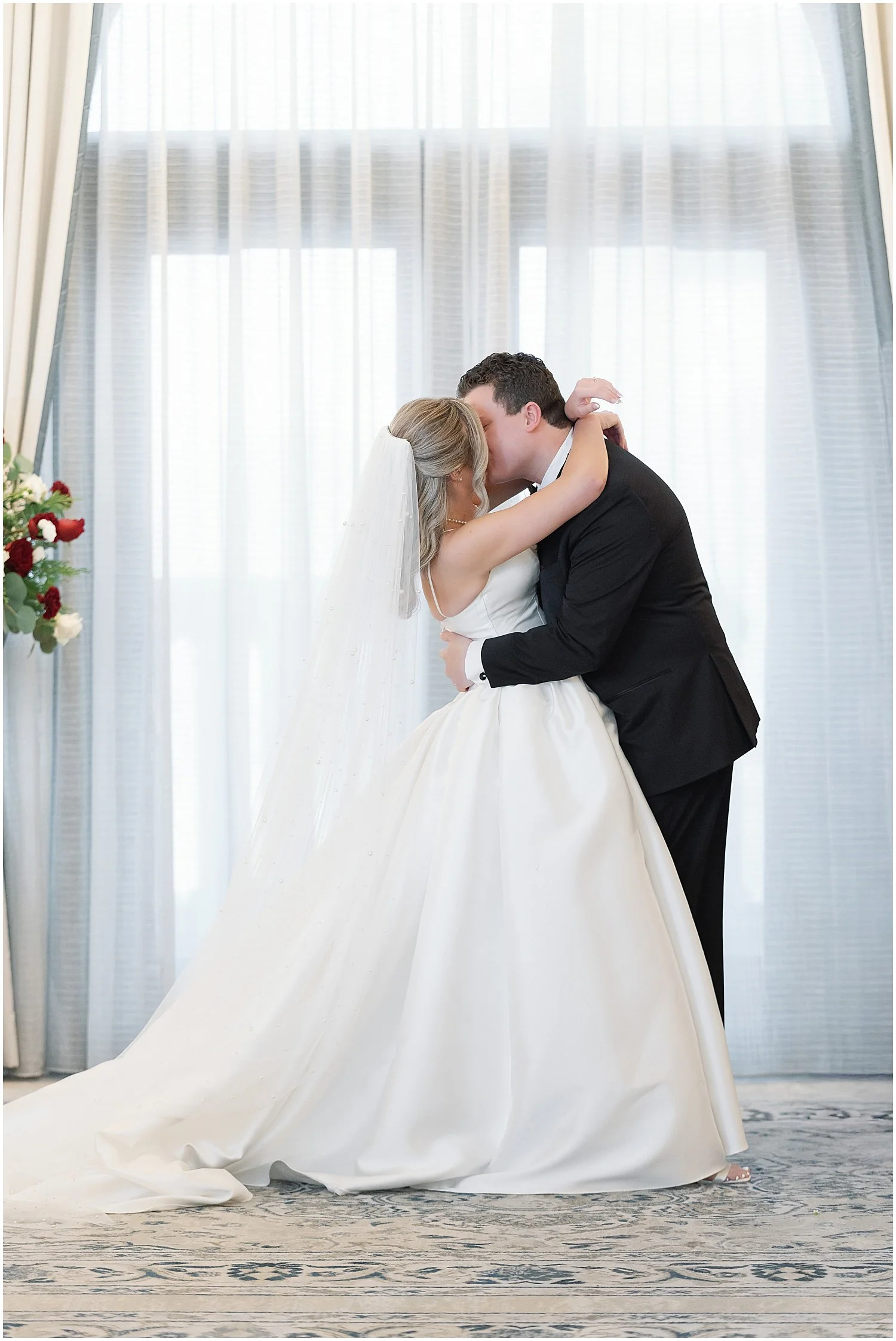 Rebecca Shehorn Photography Hotel Carmichael Winter Wedding44.jpg