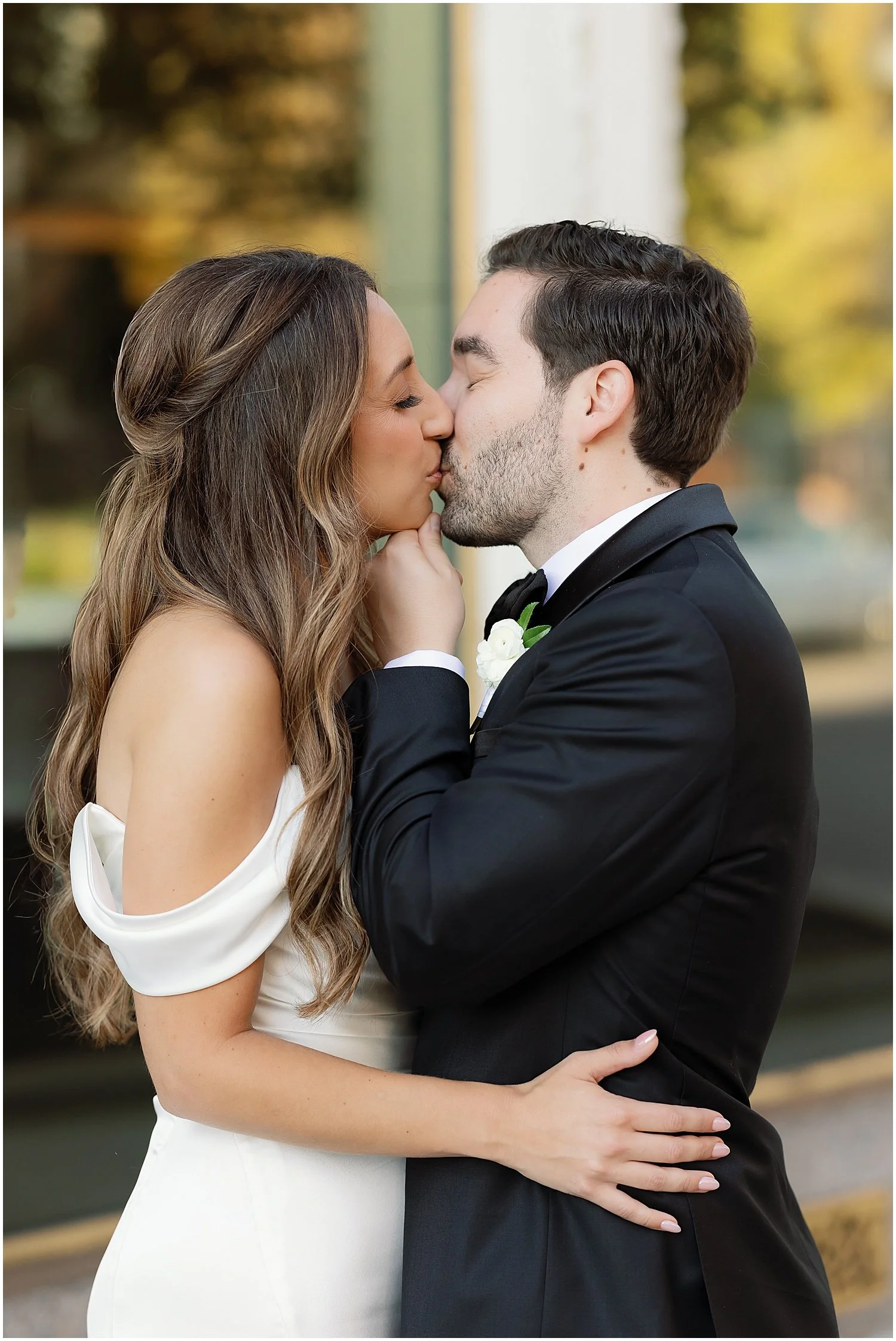 Rebecca Shehorn Photography Alaina and Michael's Bottleworks Hotel Indianapolis Wedding-1092.jpg