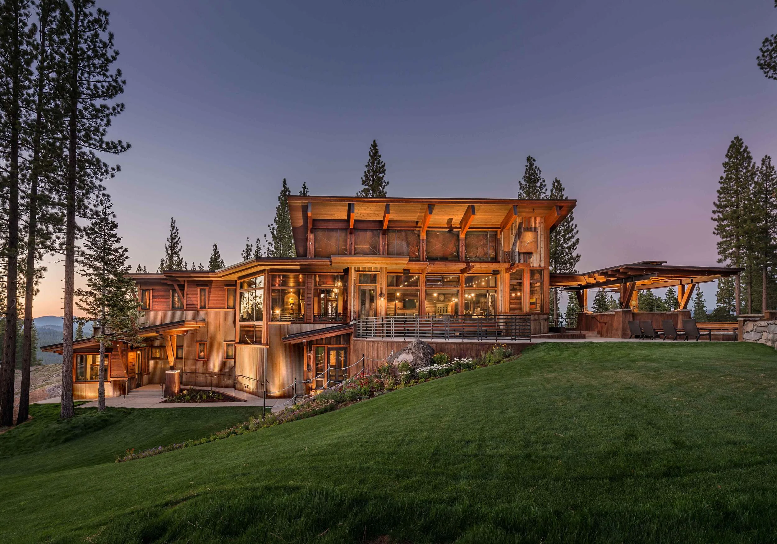 WaltonMCSkiLodge04-small.jpg
