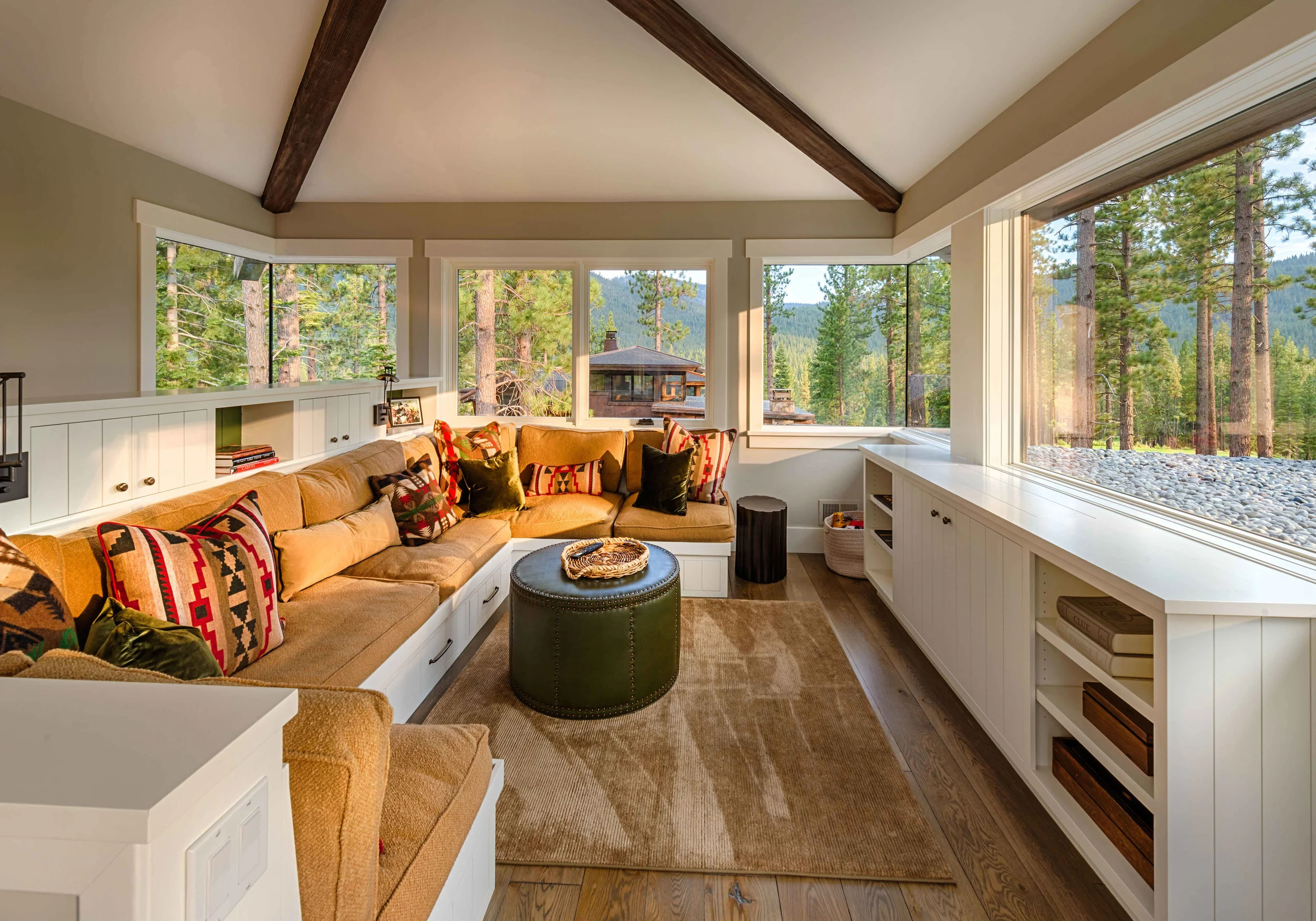 Contractor: Jim Morrison Construction Photography: Vance Fox square Footage: 3,250 sf bedrooms: 4 bathrooms: 4.5