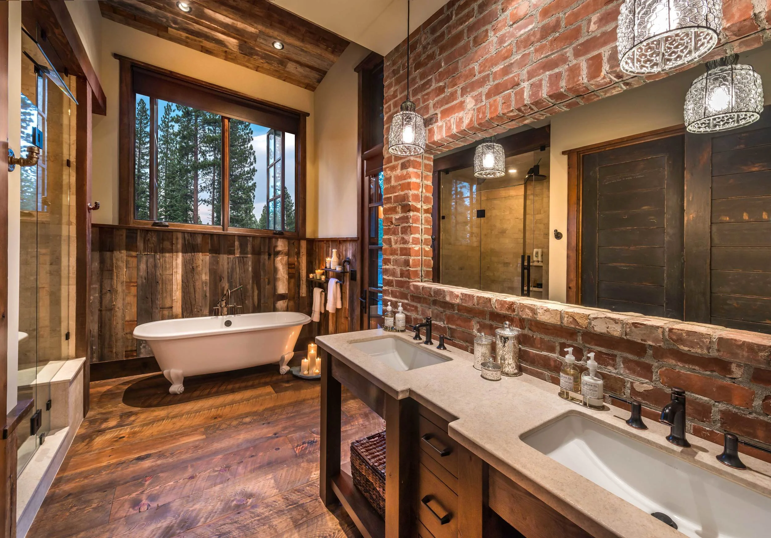 Contractor: Gallagher Construction Photography: Vance Fox square Footage: 3,249 sf bedrooms: 4 bathrooms: 4.5
