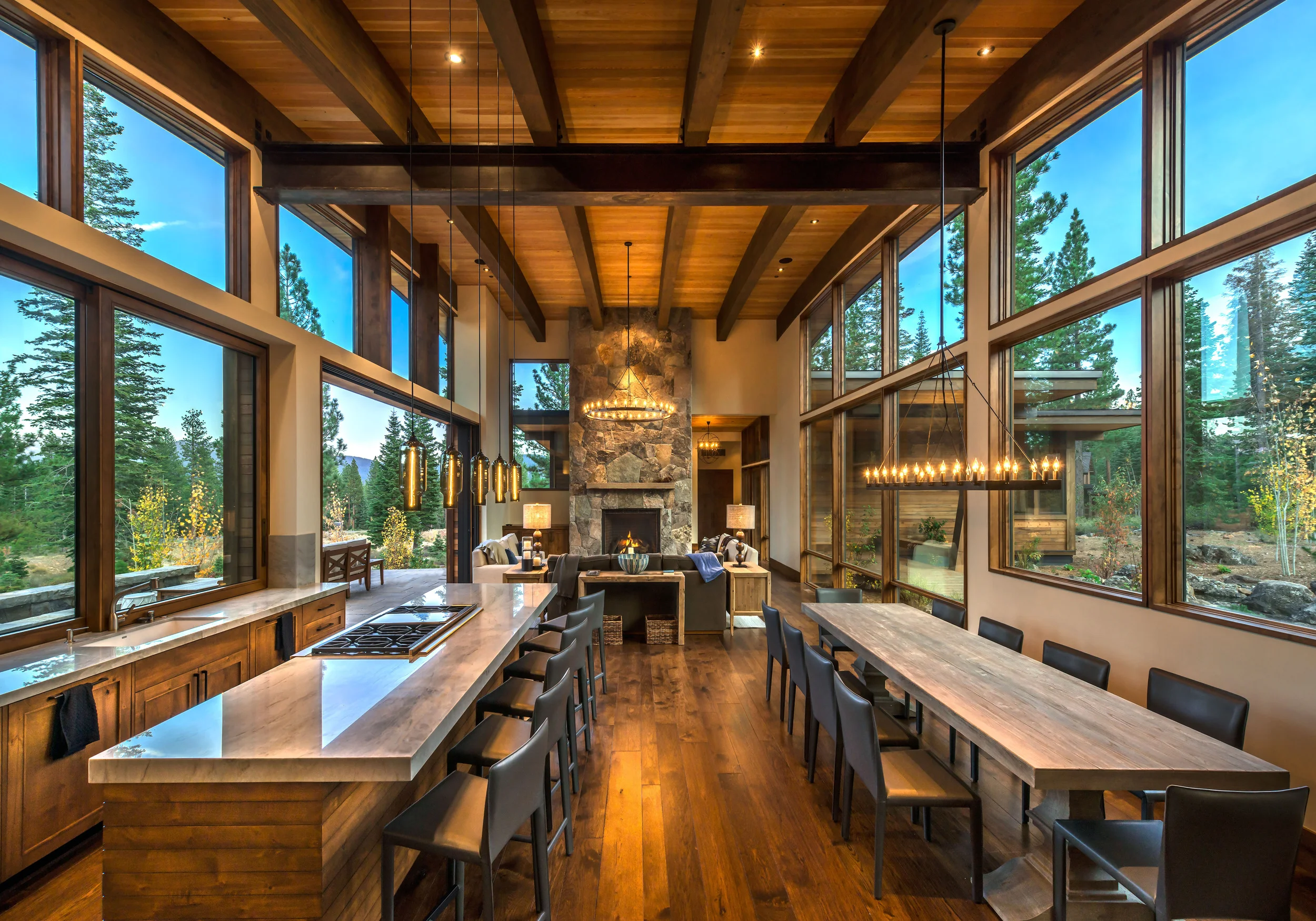 Contractor: Jim Morrison Construction Photography: Vance Fox Square Footage: 4,695 sf bedrooms: 5 bathrooms: 5.5