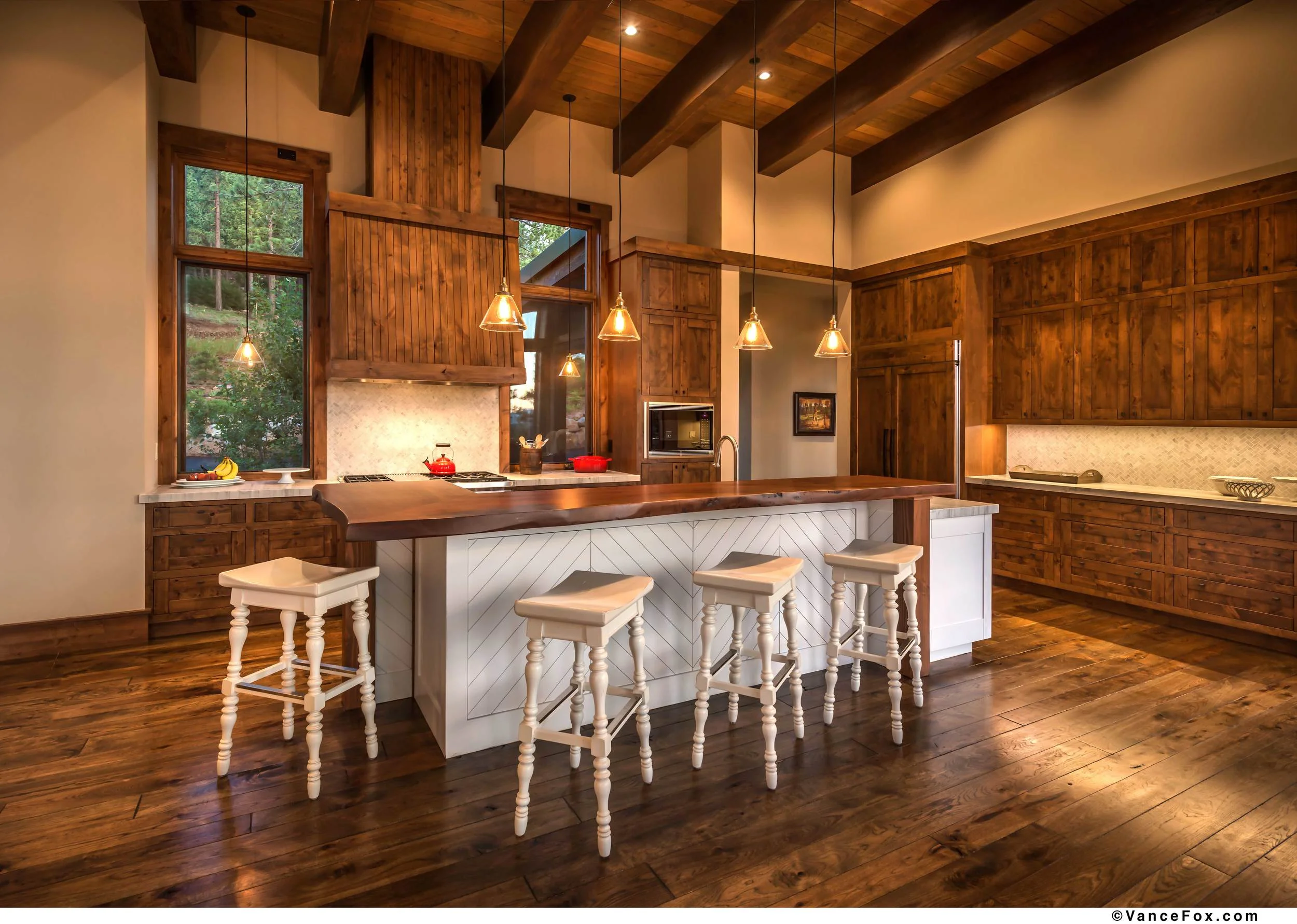 Contractor: Lamperti Construction Photography: Vance Fox Square Footage: 5,206 sf bedrooms: 6 bathrooms: 5.5