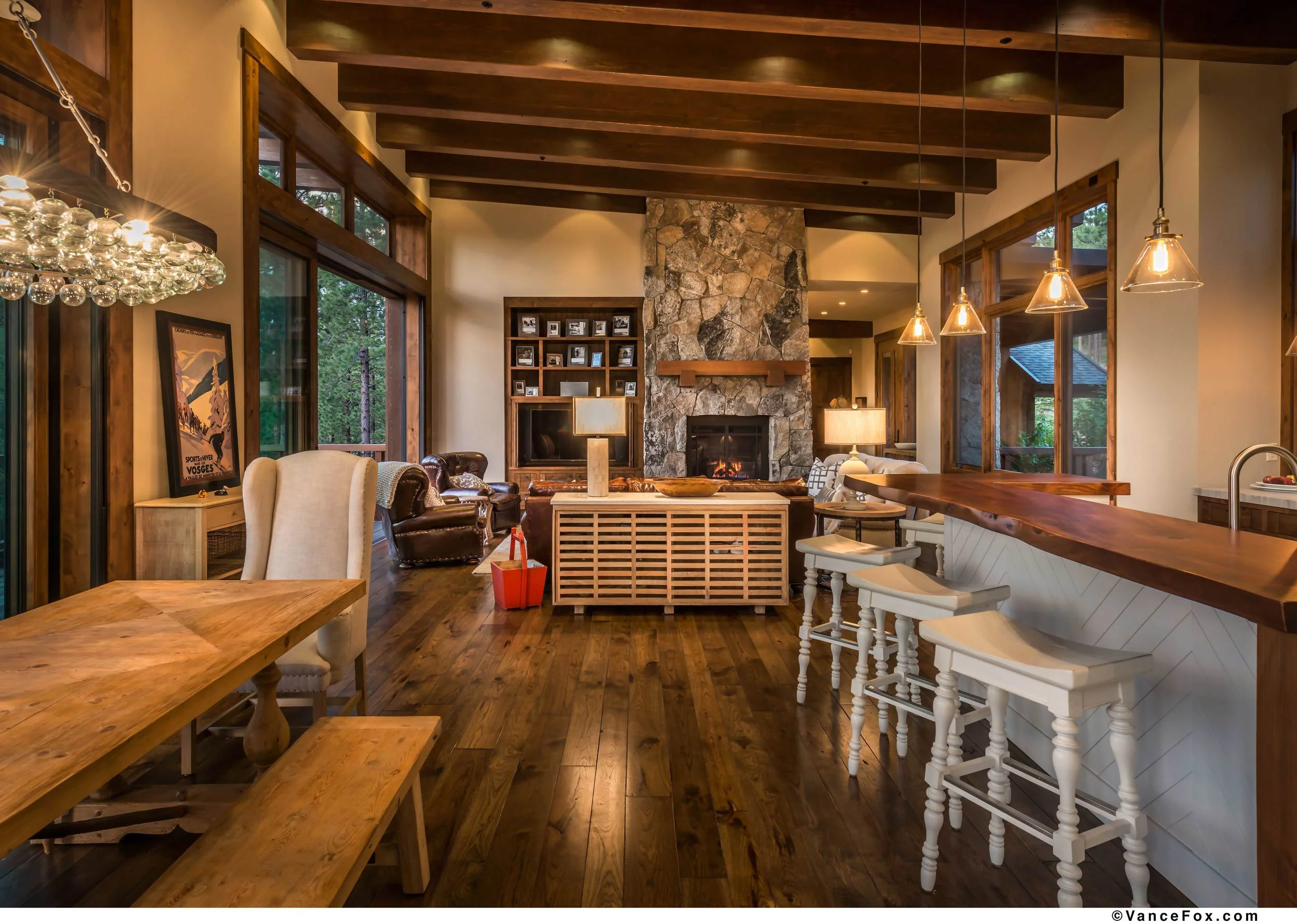 Contractor: Lamperti Construction Photography: Vance Fox Square Footage: 5,206 sf bedrooms: 6 bathrooms: 5.5