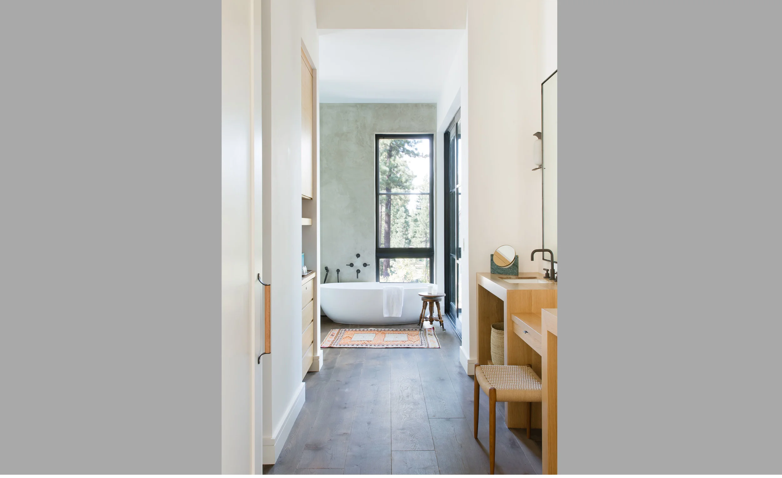 Contractor: Jim Morrison Construction Interiors: ABD Studio + Walton Architecture + Engineering Photography: Suzanna Scott Square Footage: 4,812 sf bedrooms: 4 bathrooms: 5.5
