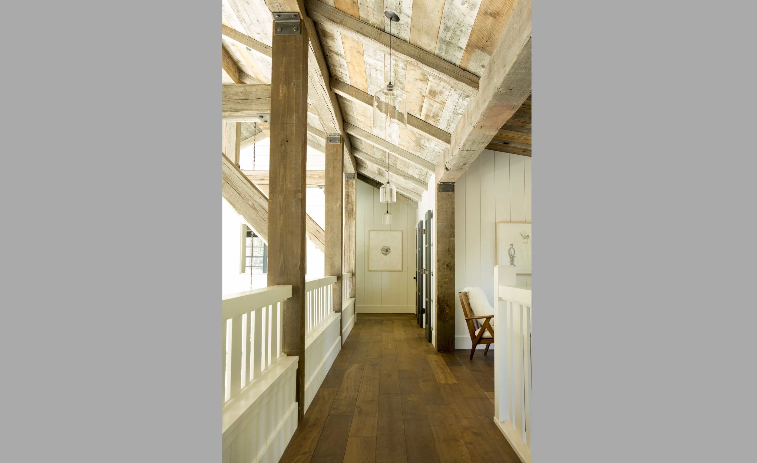 Contractor: Heslin Construction Interiors: Matt O’Dorisio + Walton Architecture + Engineering Photography: Karyn R. Millet Square Footage: 7,281 sf bedrooms: 6 bathrooms: 7.5