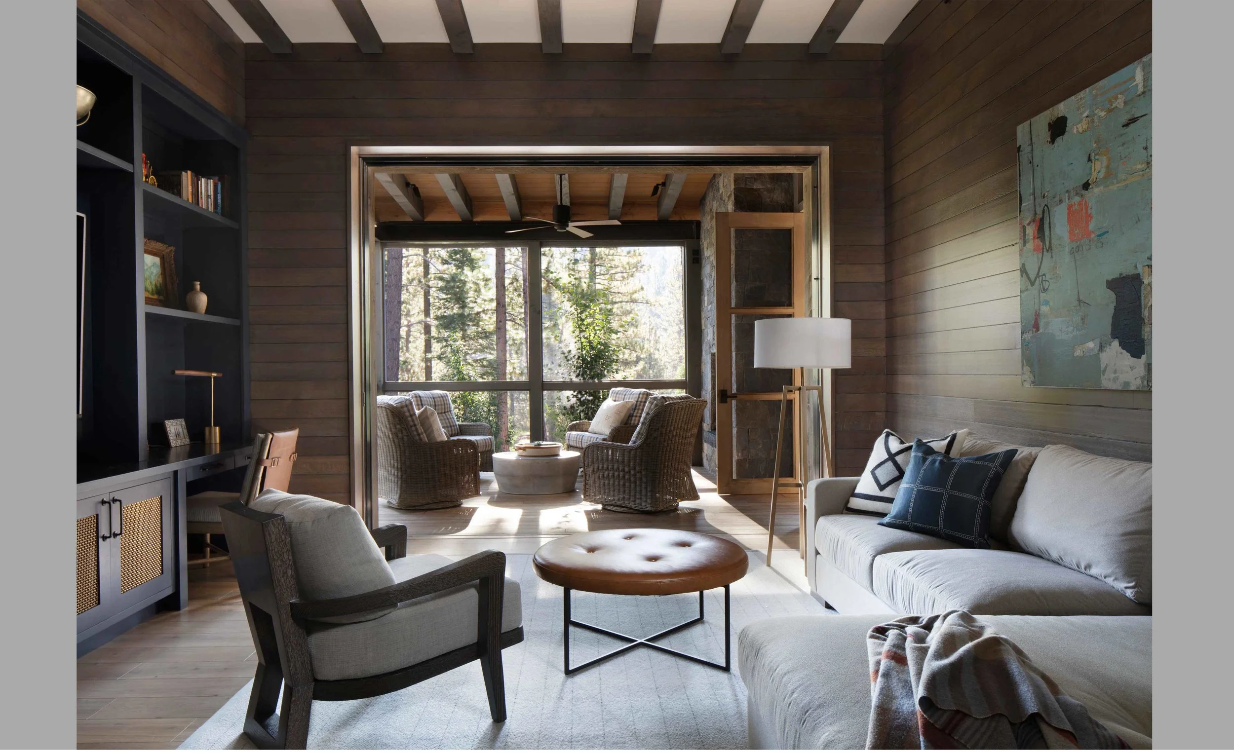 Contractor: Jim Morrison Construction Interiors: Walton Architecture + Engineering Photography: Paul Dyer Square Footage: 5,741 sf bedrooms: 5 bathrooms: 5.5