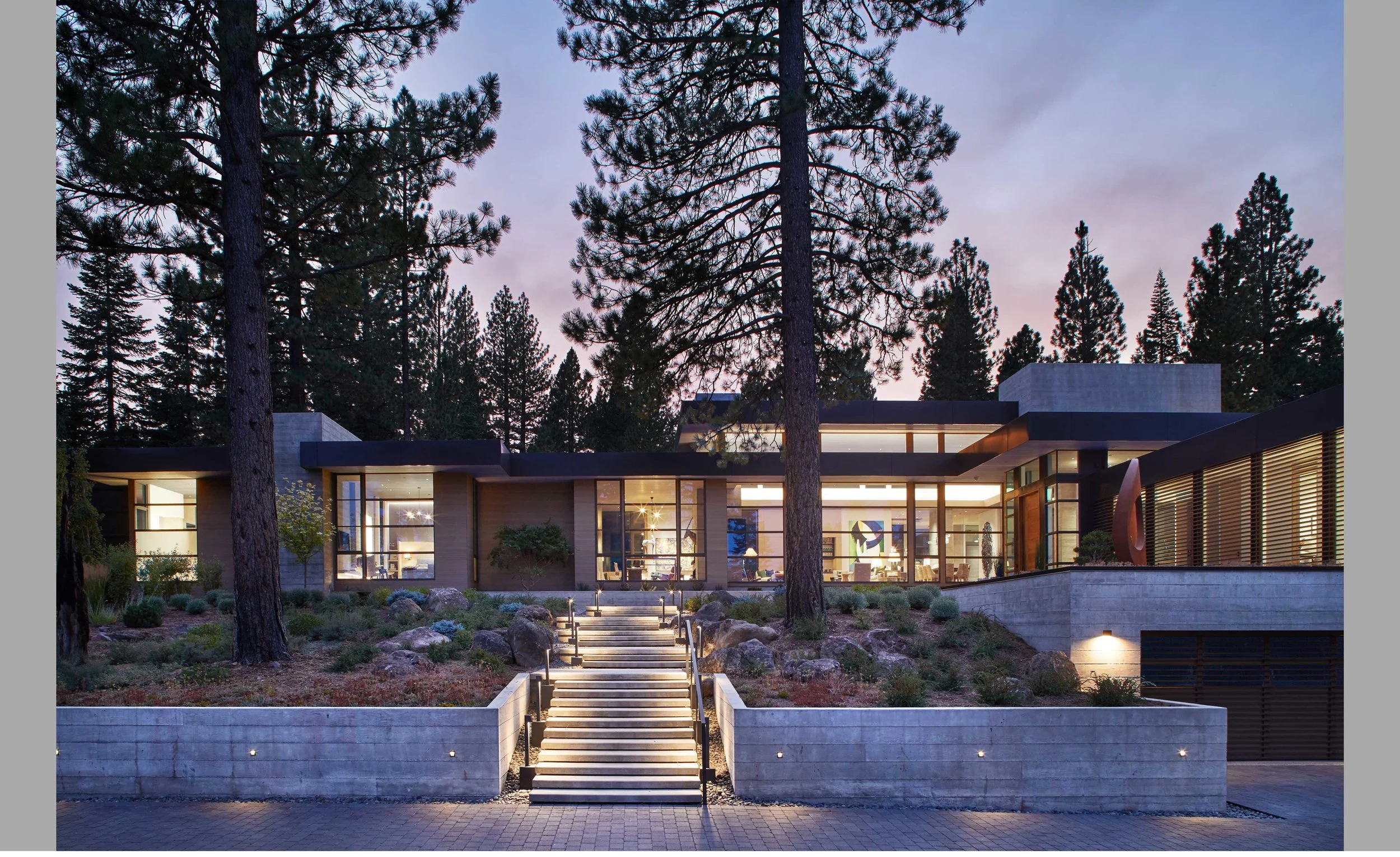 Contractor: Crestwood Construction Interiors: Denise Kuriger Design, Walton Architecture + Engineering Photography: Sam Frost Photography Square Footage: 8,473 sf bedrooms: 6 bathrooms: 6.5