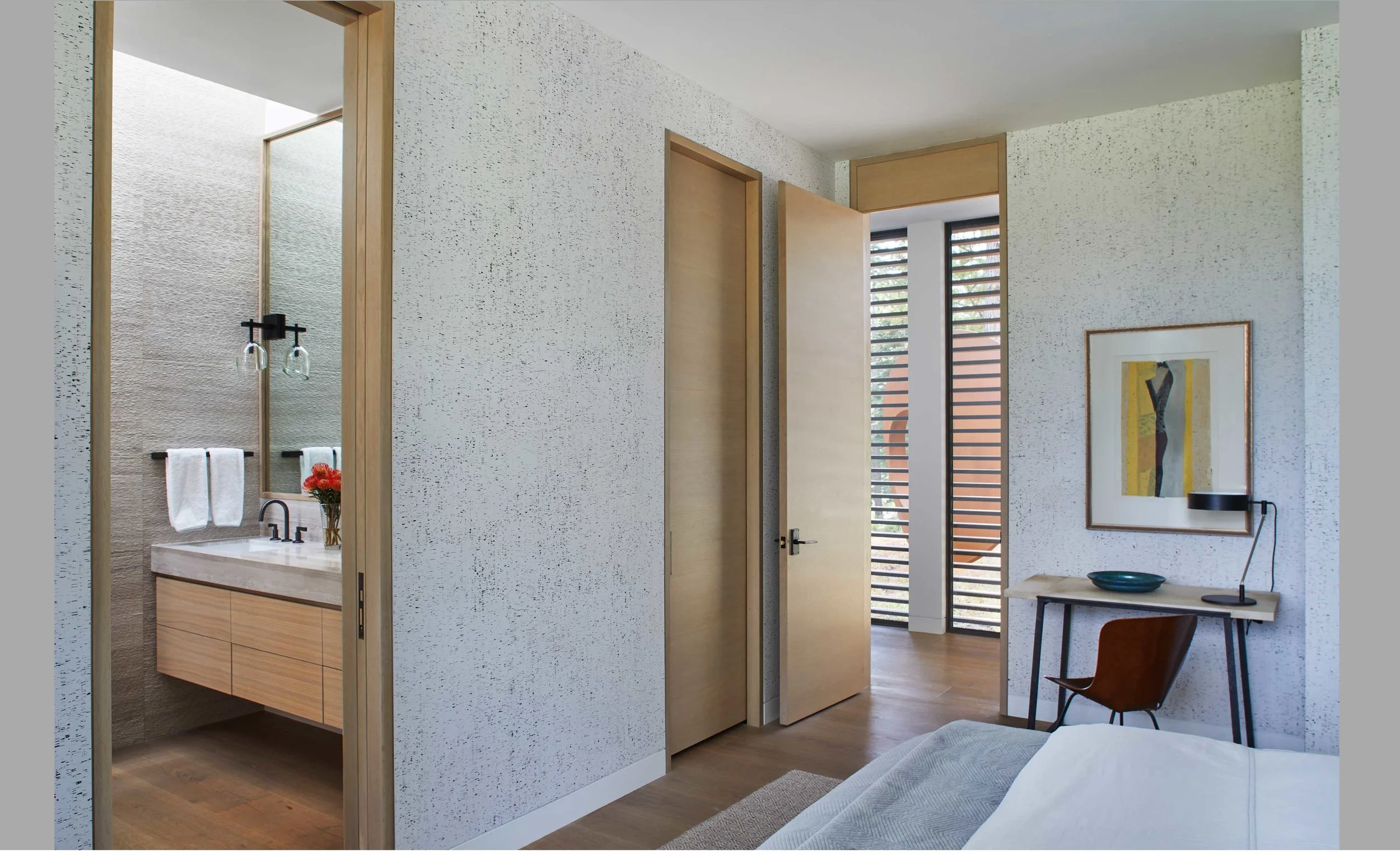Contractor: Crestwood Construction Interiors: Denise Kuriger Design, Walton Architecture + Engineering Photography: Sam Frost Photography Square Footage: 8,473 sf bedrooms: 6 bathrooms: 6.5