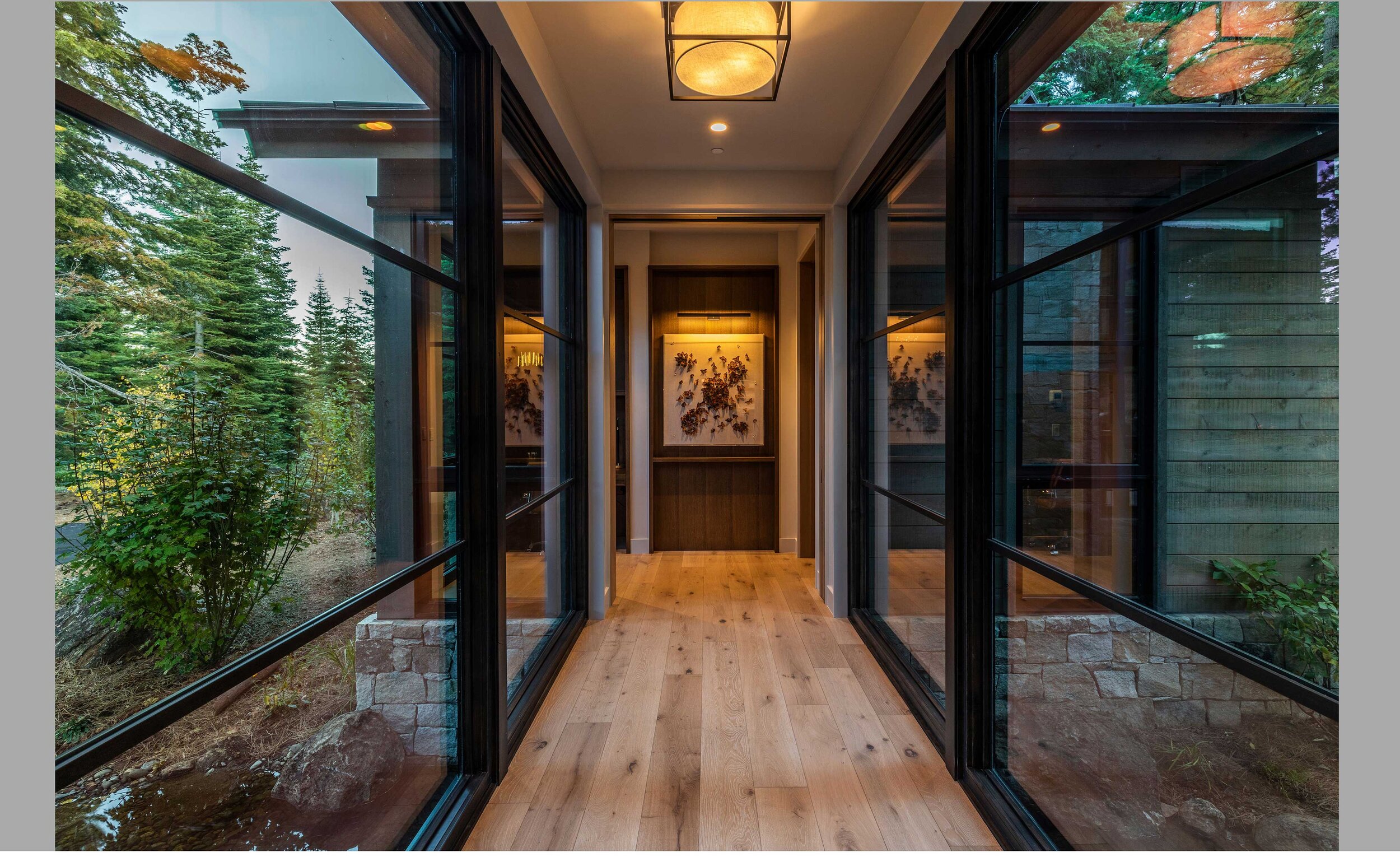  Contractor: Lamperti Interiors: Chartwell Design Group + Walton Architecture + Engineering Photography: Martis Camp Realty, Inc. Square Footage: 6,397sf Bedrooms: 5 Bathrooms: 5.5 