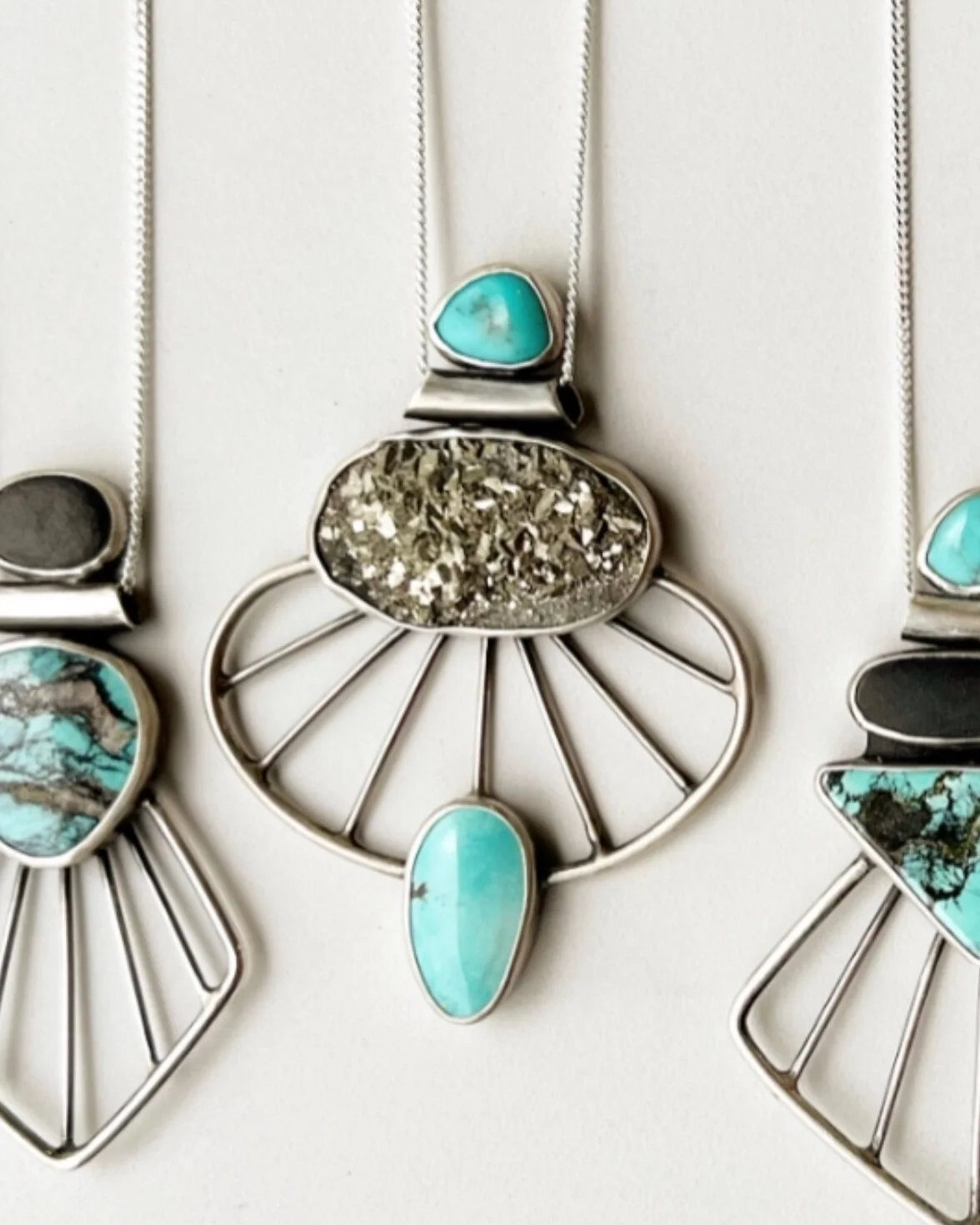 E5E976AF-40D2-41F4-95B1-069A6B99B27E