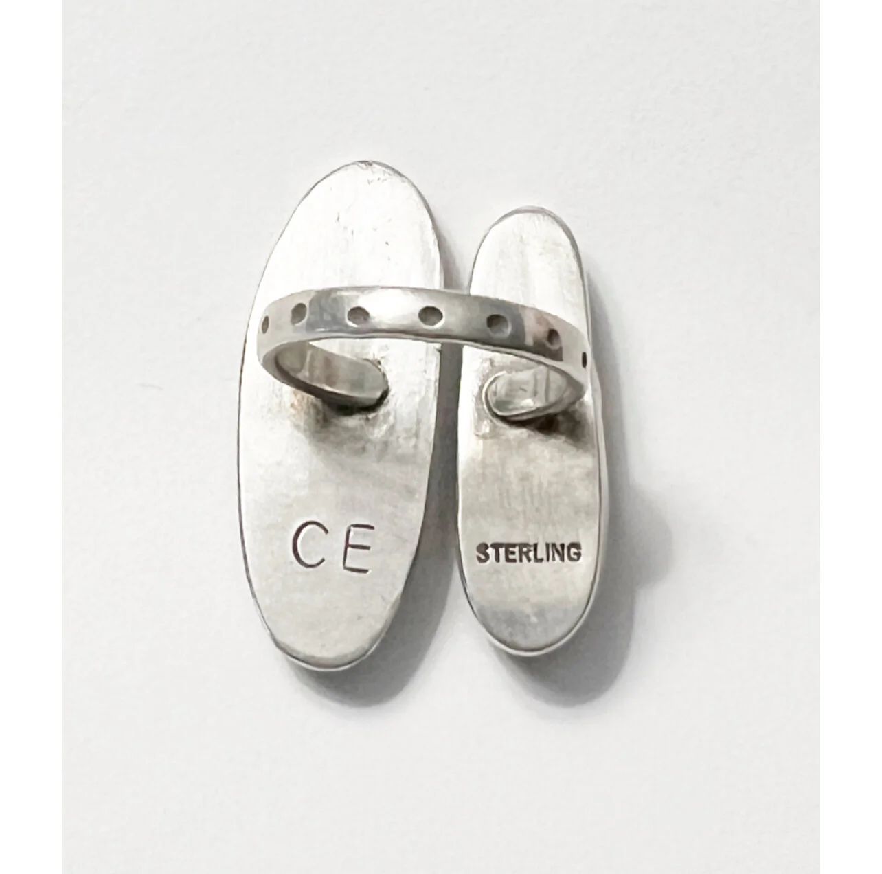 CAB352E7-008F-45C0-B119-E3196F38ED2D