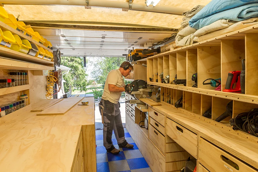 Ron Paulk's shop, via C ore77.