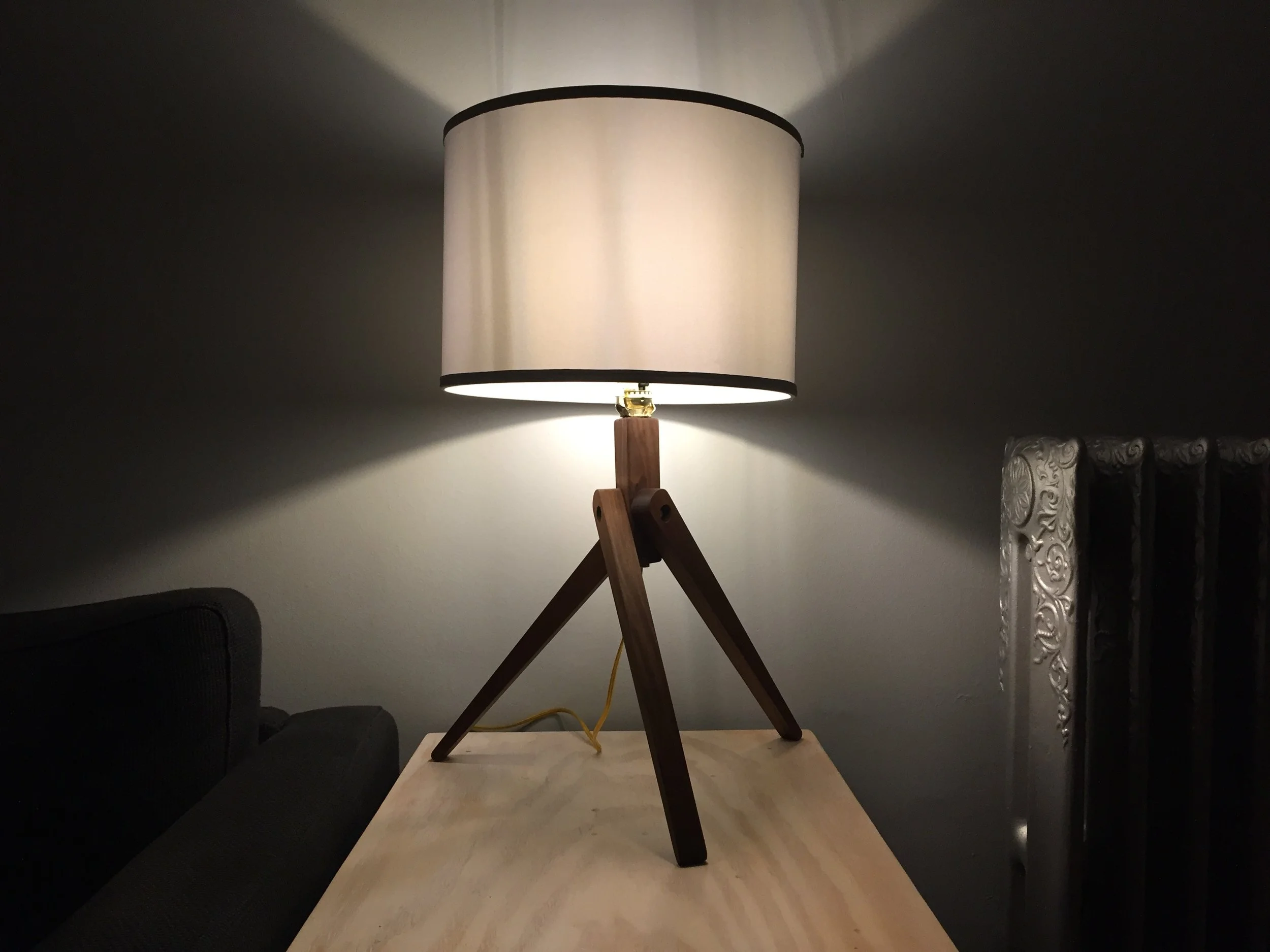 Tripod Lamp / 2017