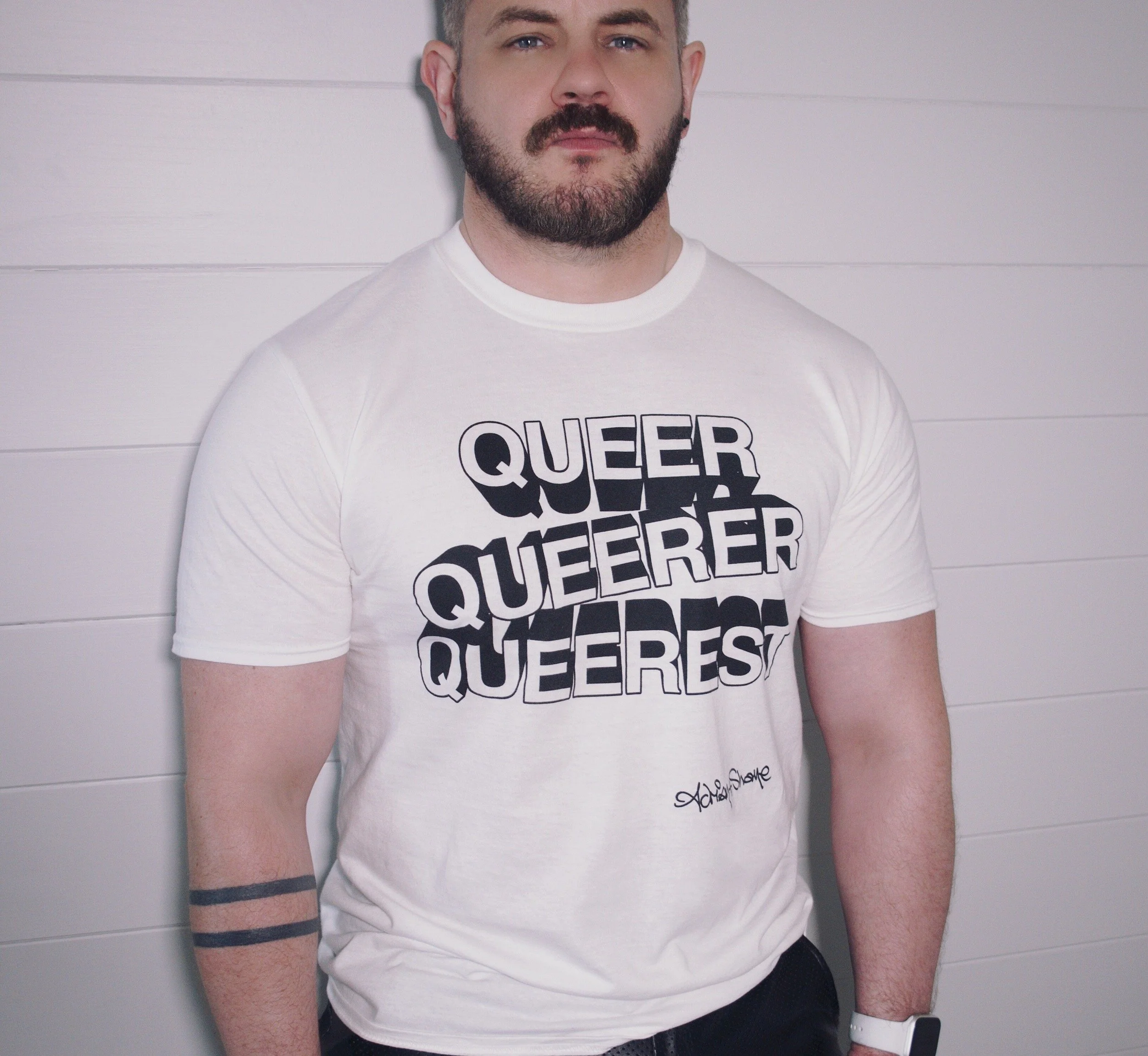 AdrianAndShane_Shop_Queer_Tshirt_02.jpg