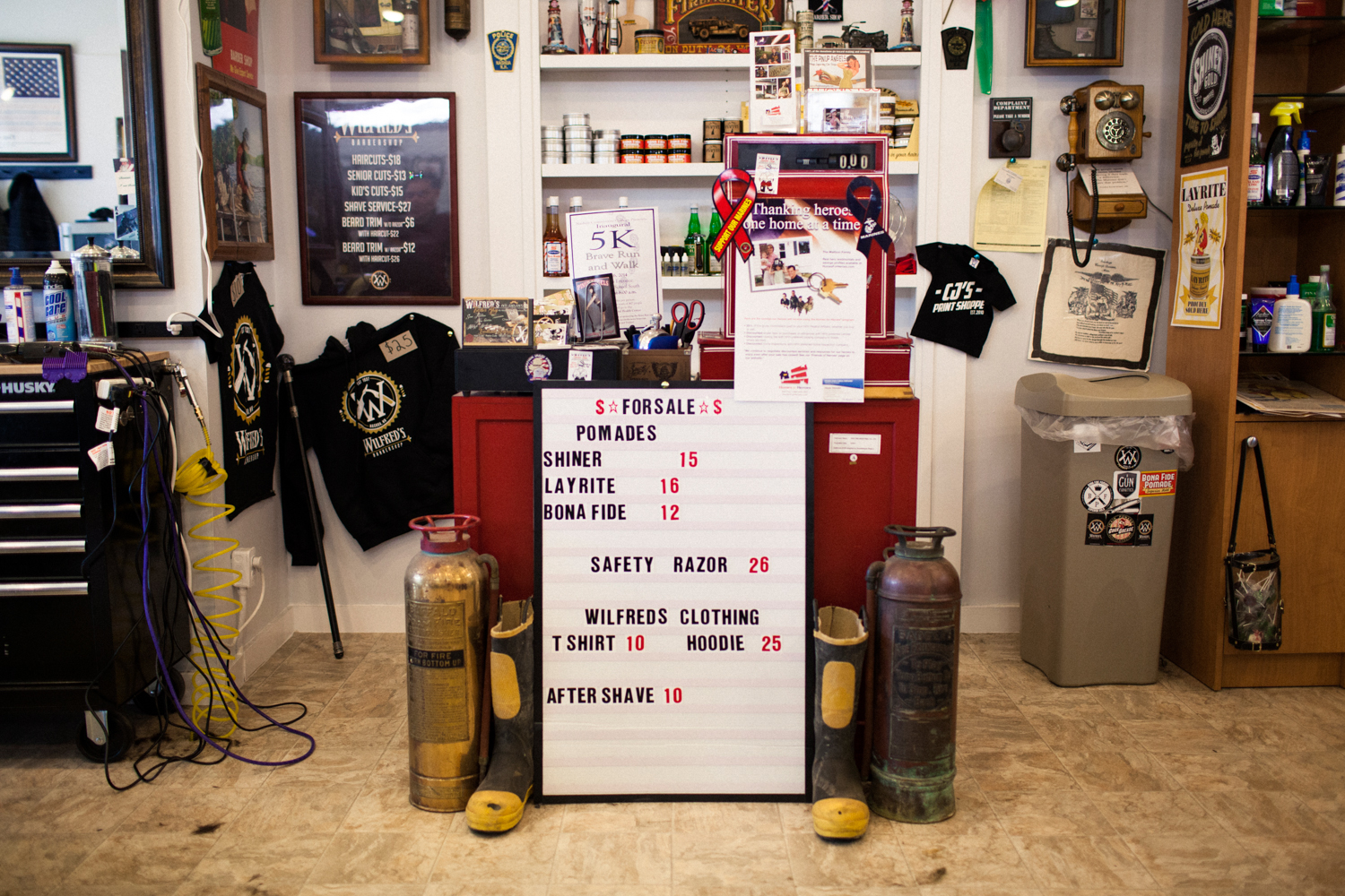 nickdinatale_wilfreds_barbershop (11 of 26).jpg