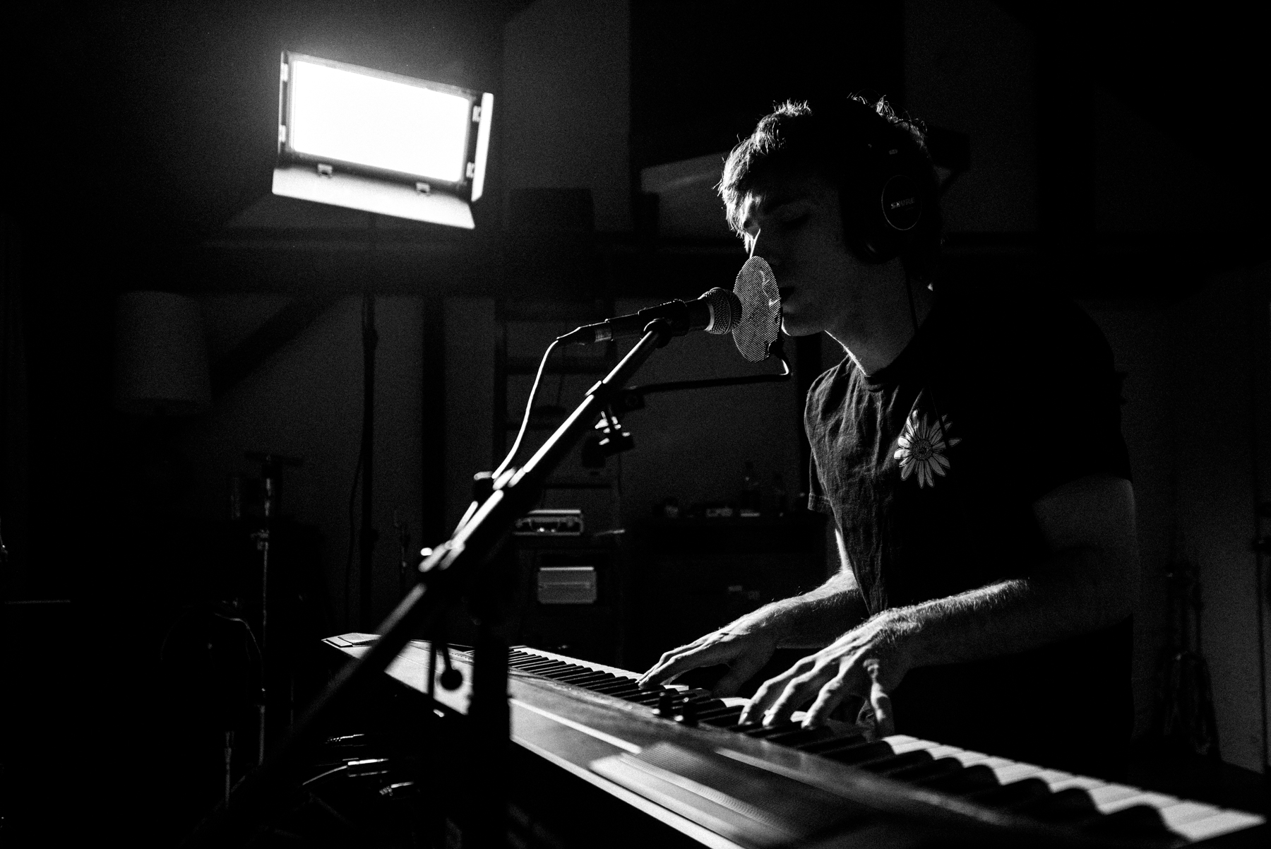 nick dinatale_perspective a lovely hand to hold_live session-24.jpg