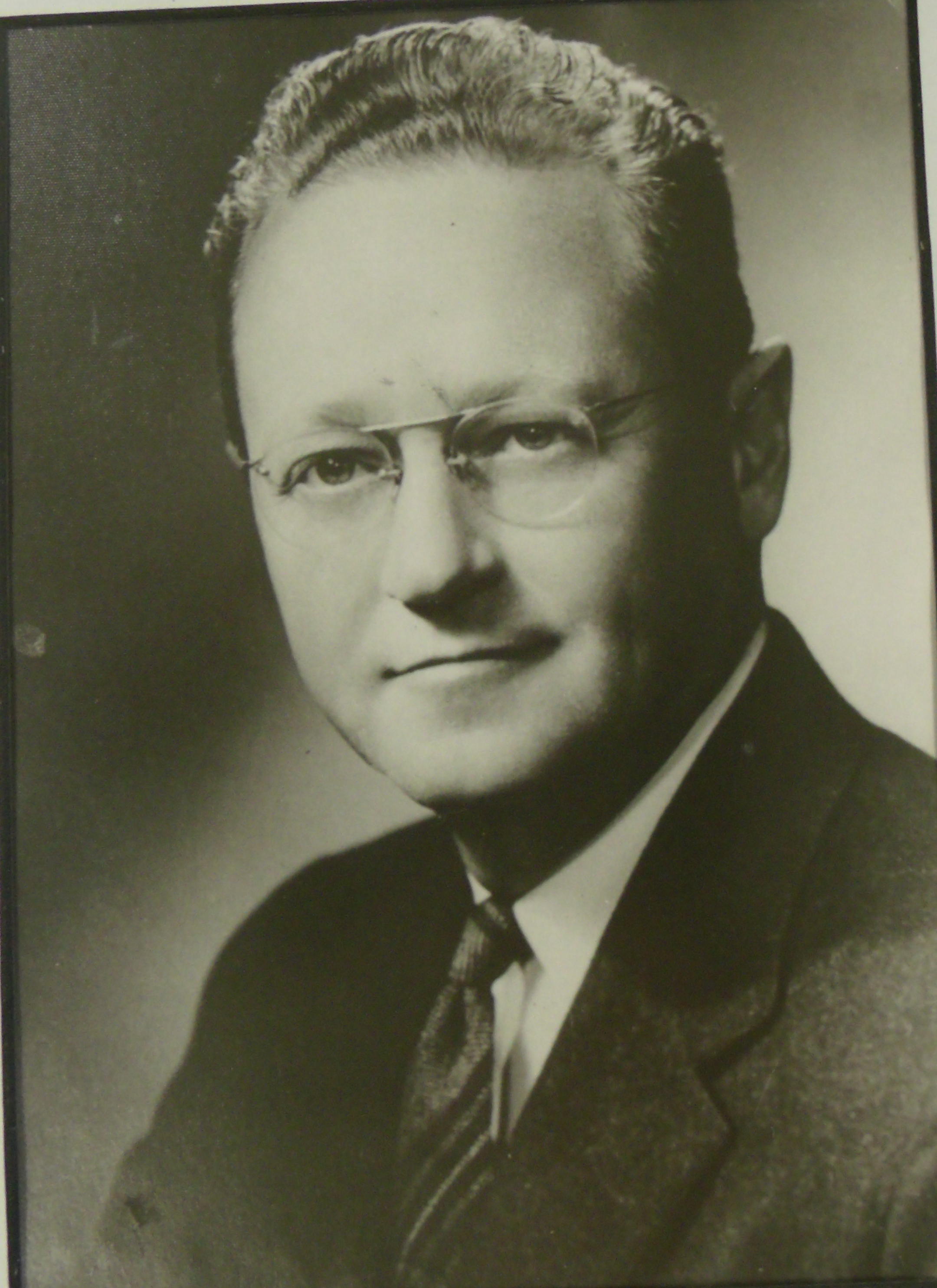 Dr. Frank B. Lewis 1937 - 1940.jpg