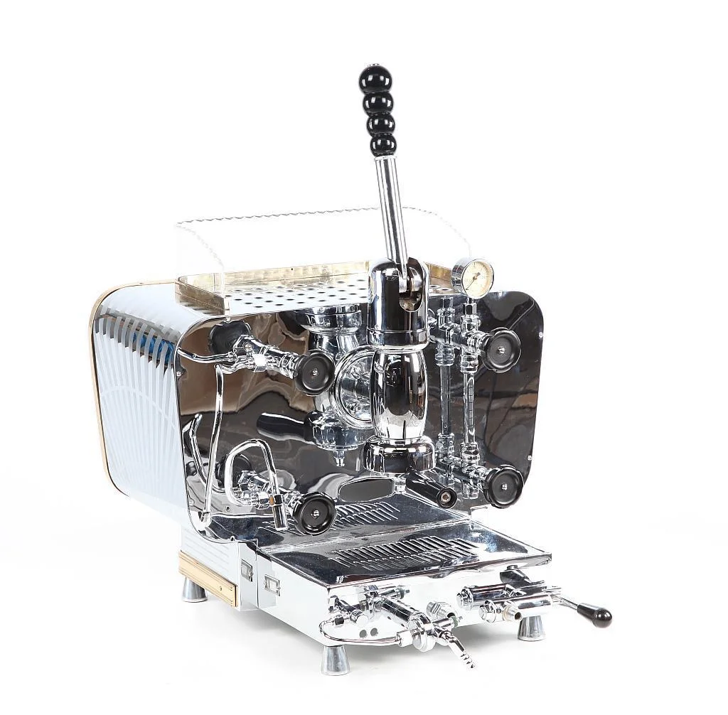 CLASSIC AND VINTAGE ESPRESSO MACHINES 