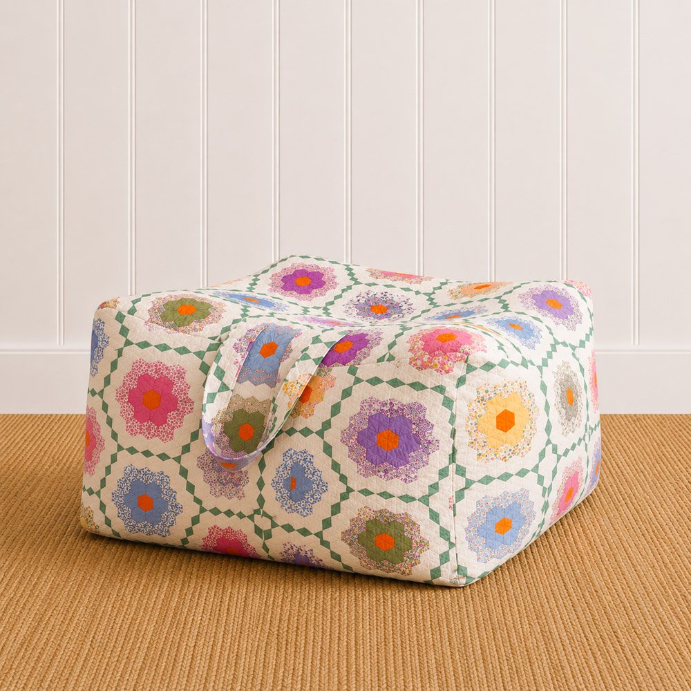 FLOOR-POUF-GMFG.jpg
