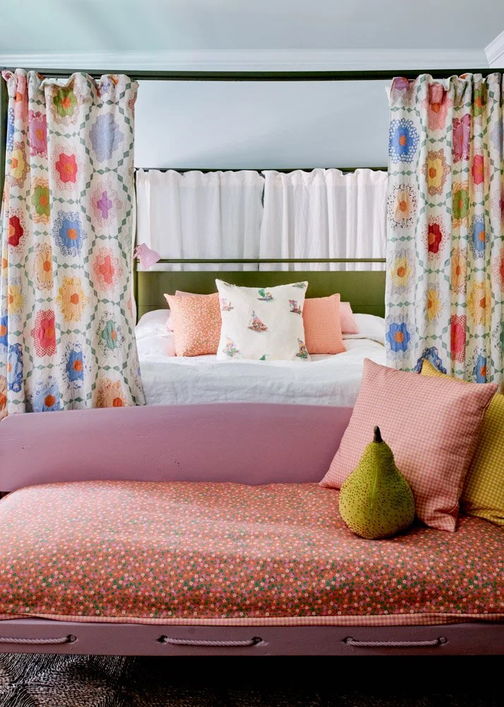 GMFG-CANOPYBED.jpg