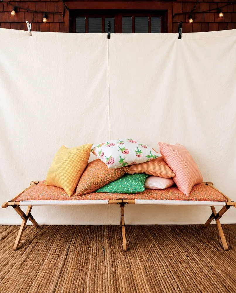 PILLOWS-SCATTER-COT-SAT.jpg