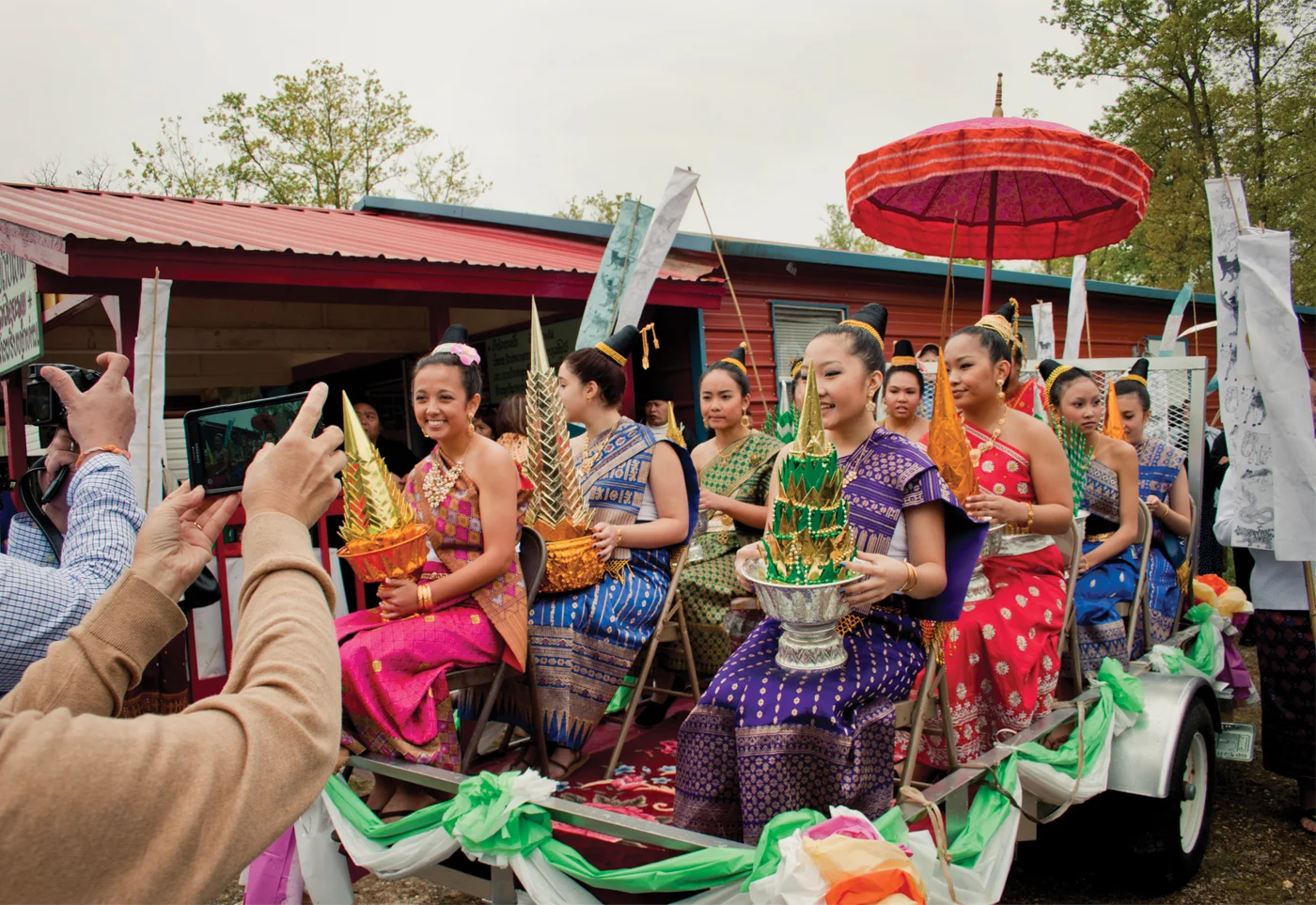 7-New-Years-Princesses-on-Parade-by-Katy-Clune.jpg