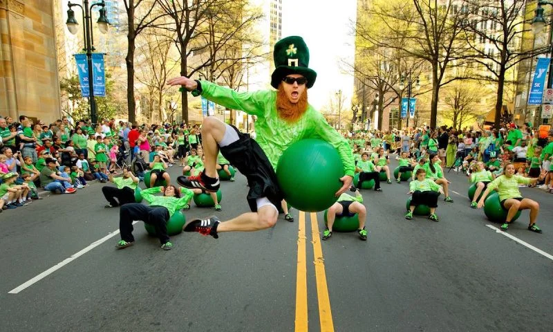 I have no idea what's going on here. But I still like it.