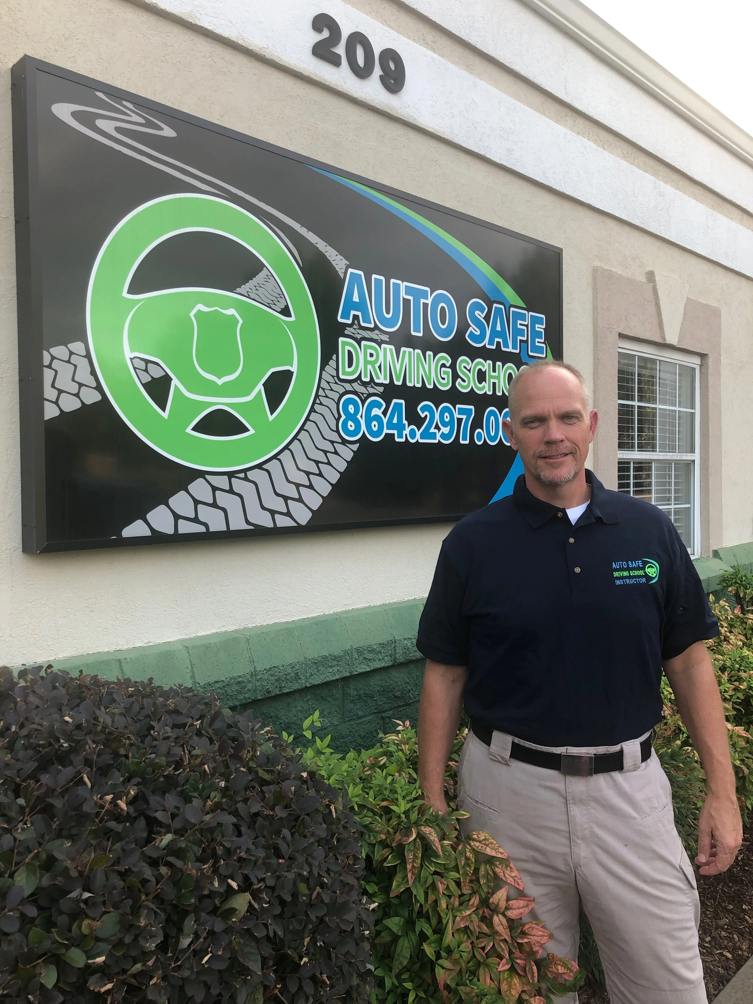 Dwayne Leslie, Instructor