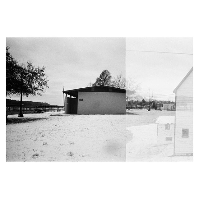 Priest River, ID
・
・
・
・
#olympusxa #accidentalxa #ilfordhp5 #35mmfilm #35mm #burbsonfilm #boxspeedfeature #pnw #minimalzine #lekkerzine #archivecollectivemag #ourmomentum #oftheafternoon #minimalmood #rentalmag
#thephotomotel #verybusymag #paperjour