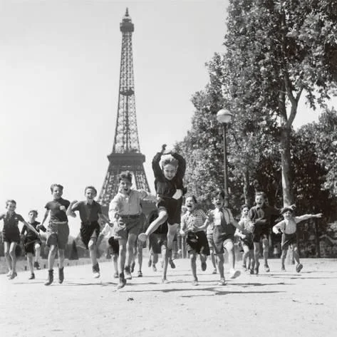 Robert Doisneau, Les jardins du Champs de Mars, 1944