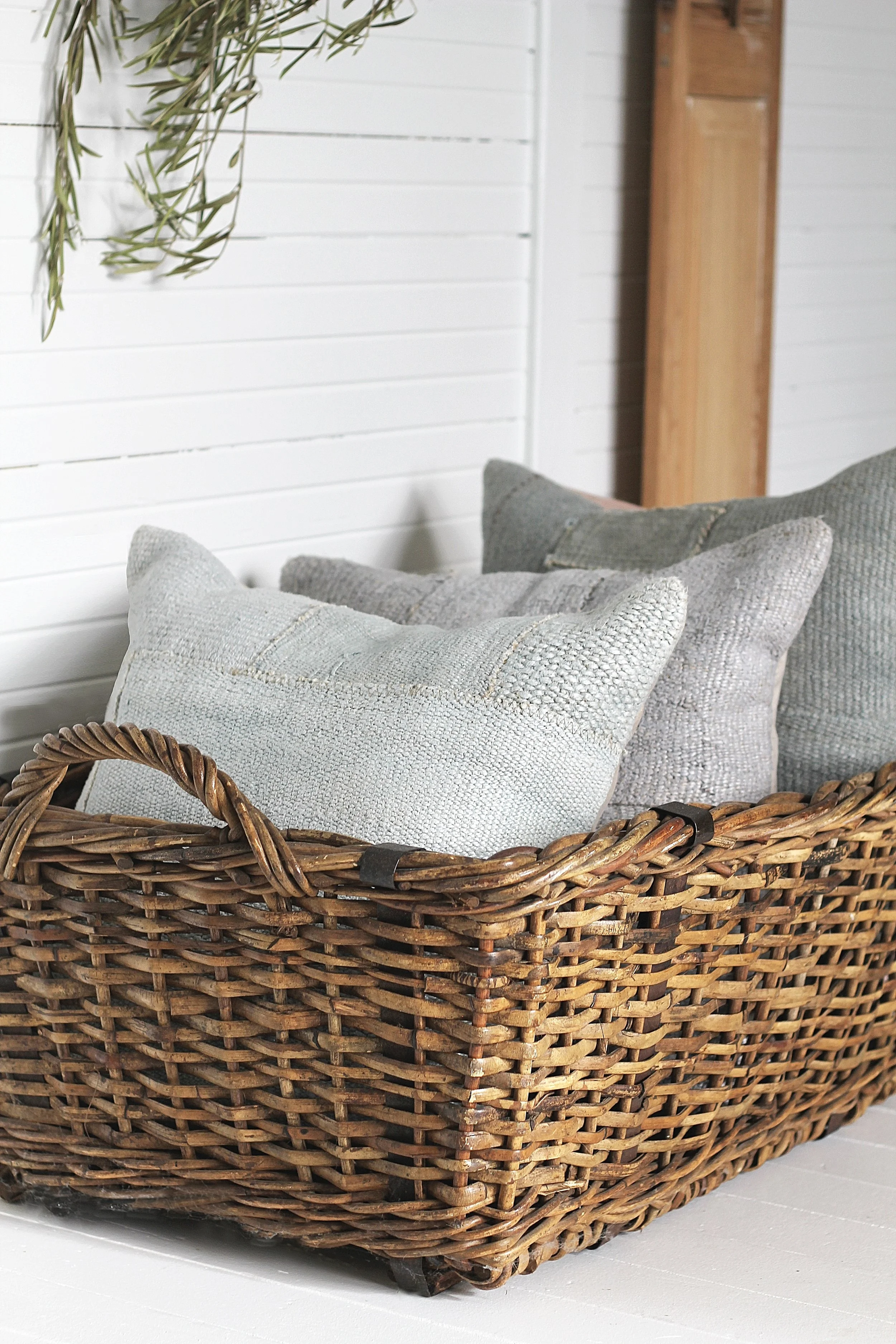 Ombre_Vintage_Patch_Pillows3_SS.jpg