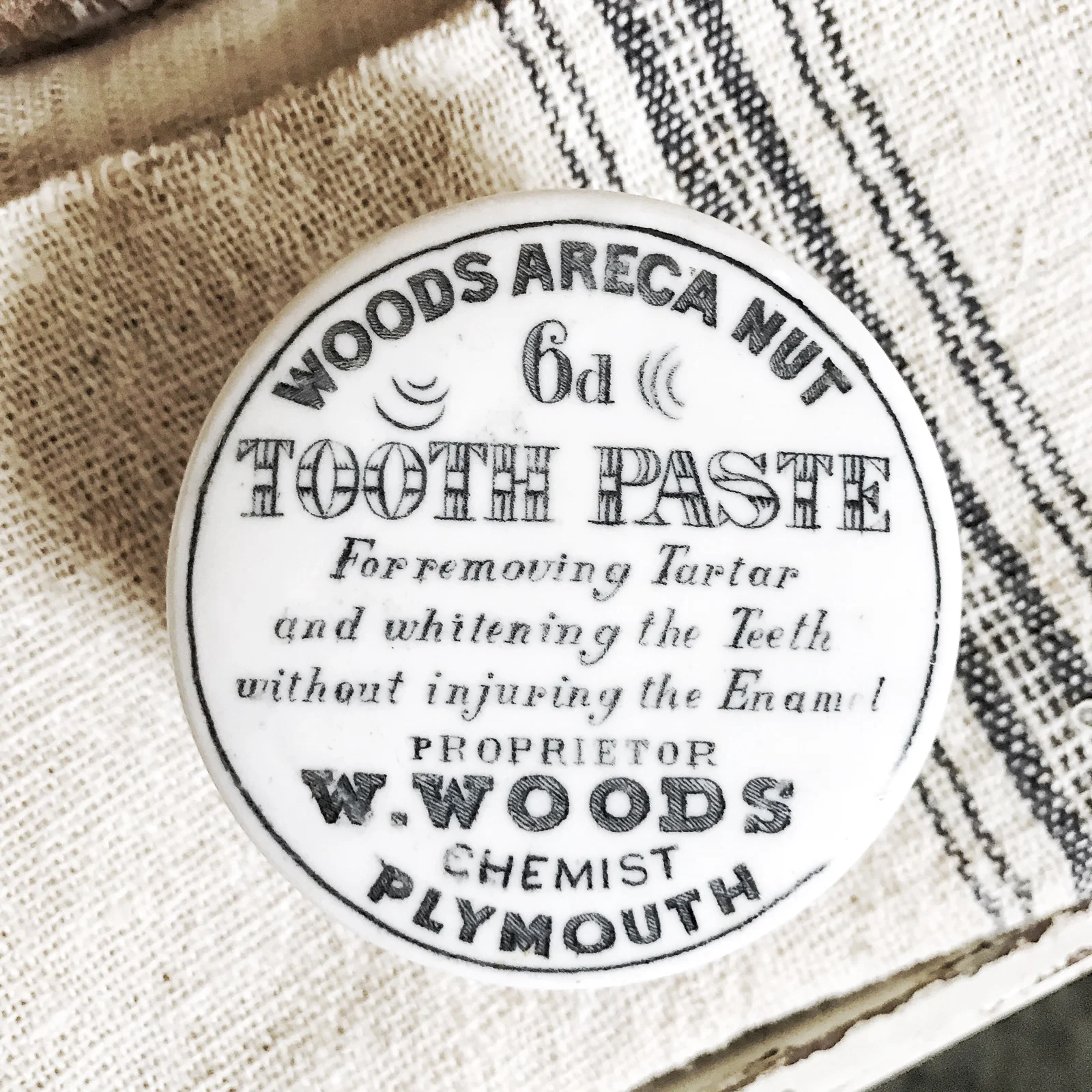 antique_toothpaste_jar2.jpg