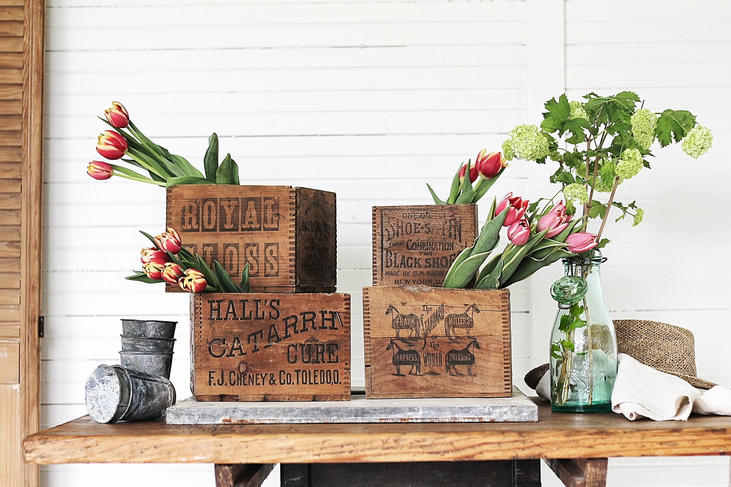 antique_crates1D.jpg