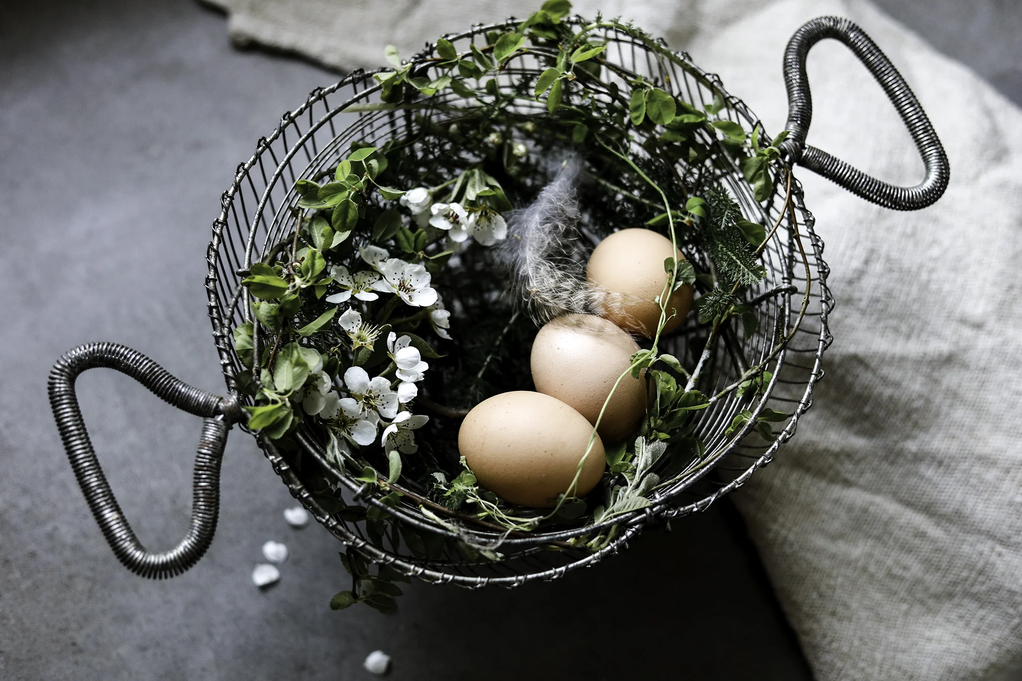 Antique_French_Wire_Gathering_Basket6.jpg
