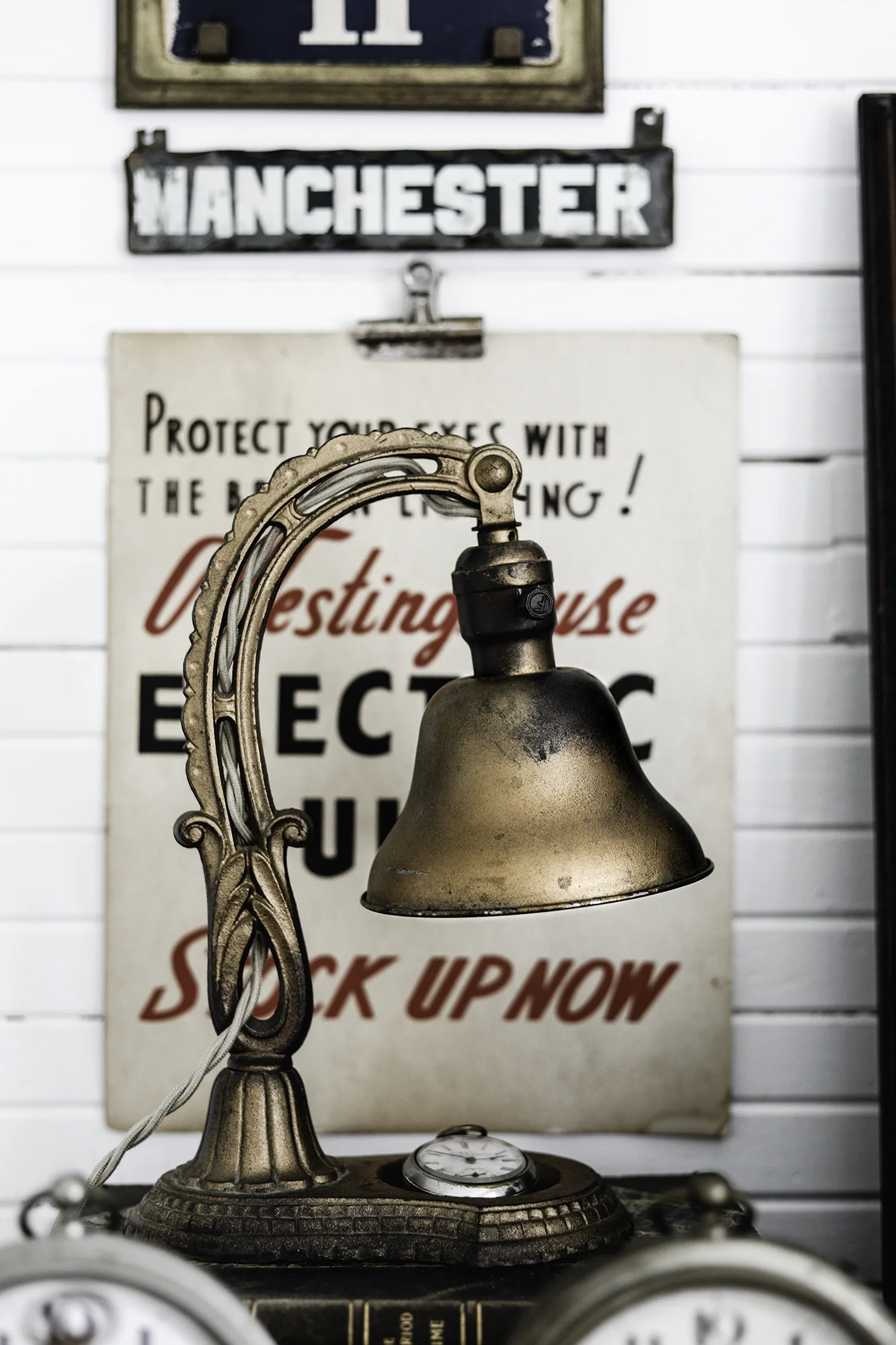 Antique_Adjustable_Lamp2.jpg