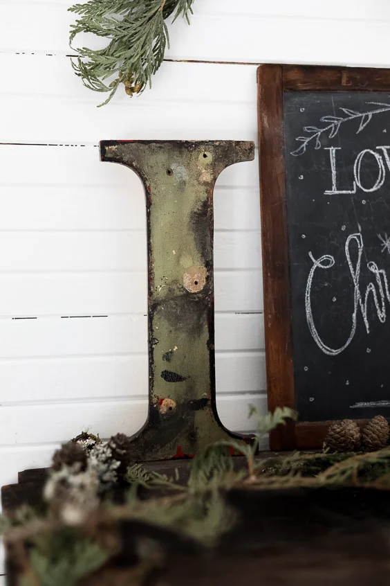 Antique_Marquee_Letter_I_2C.jpg