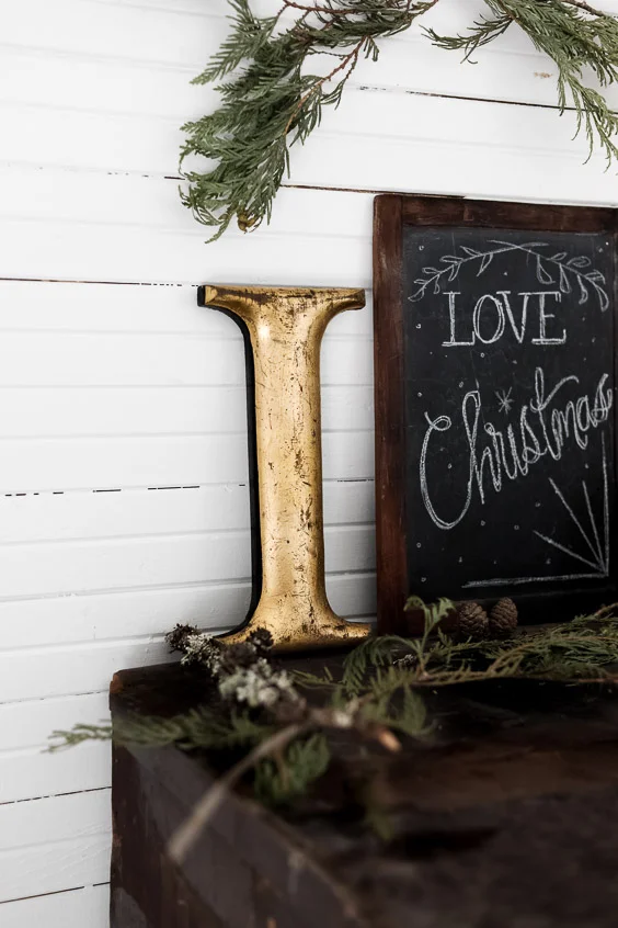 Antique_Marquee_Letter_I_2B.jpg