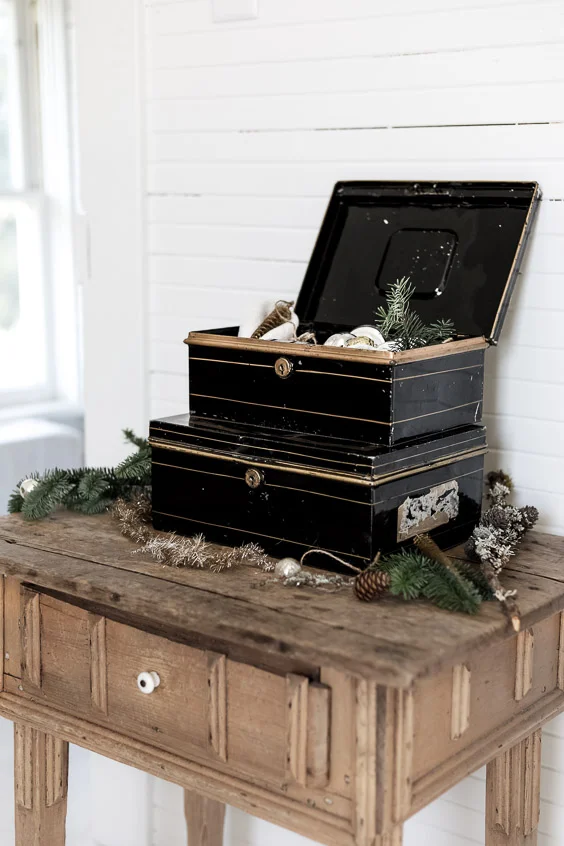 Antique_Cash_Boxes4.jpg