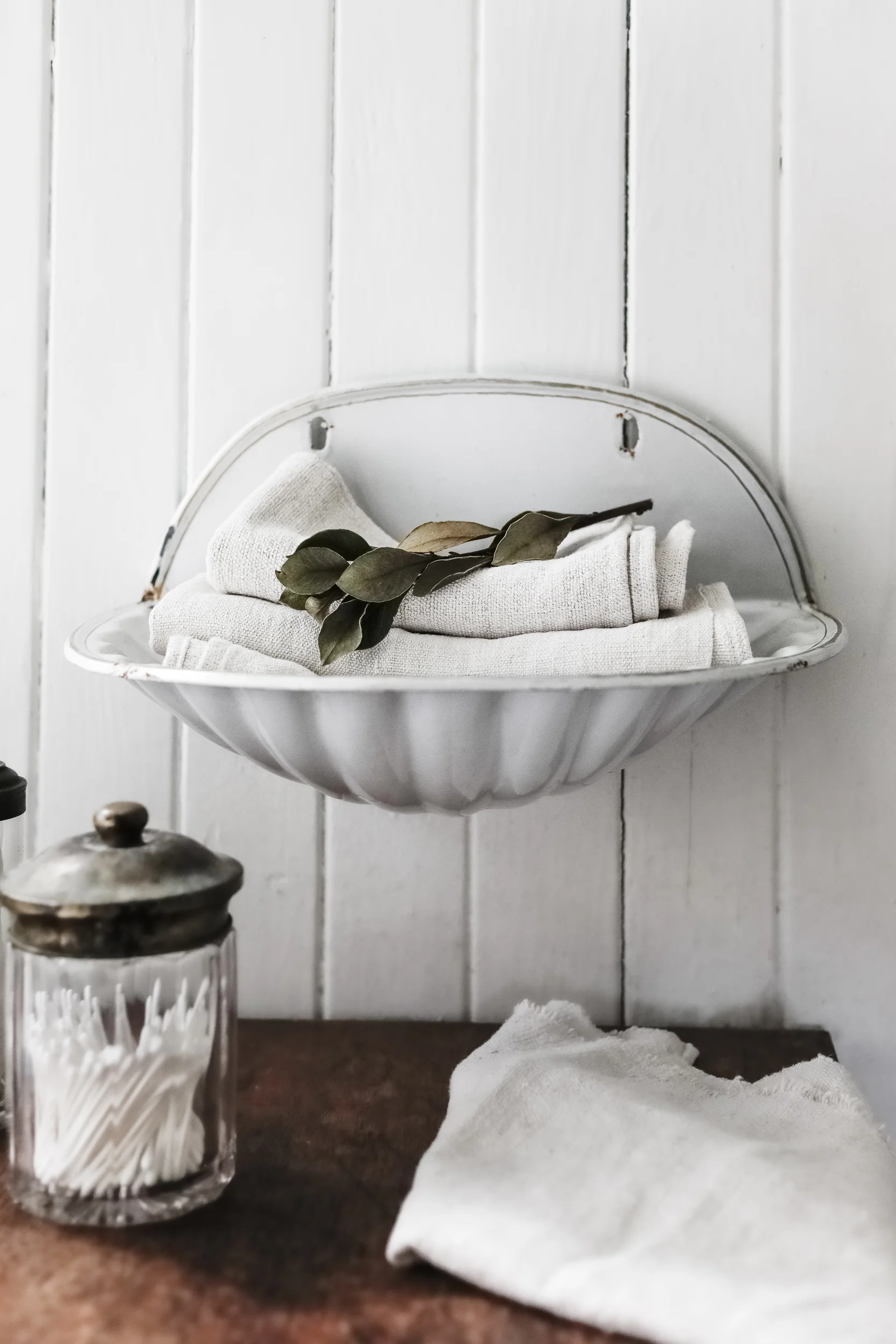 Antique_French_Enamel_Wash_Set3.jpg
