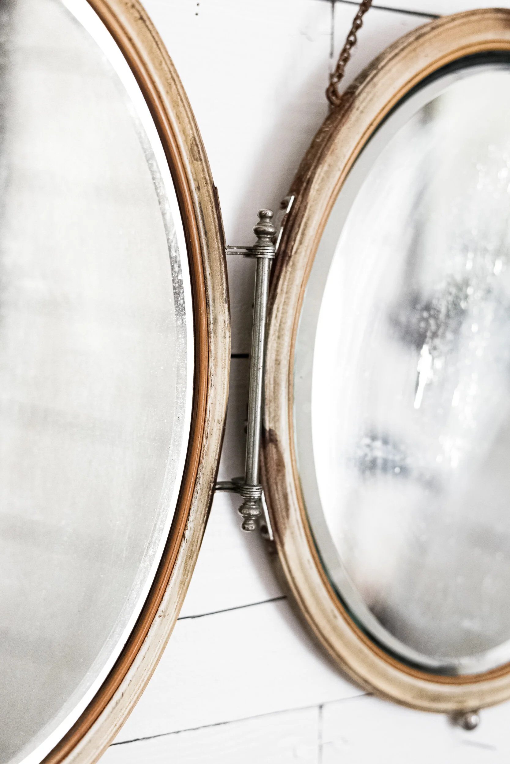 antique_tri-fold_mirror5.jpg