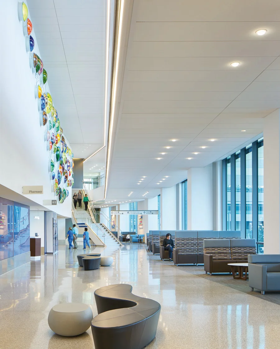 LOBBY 2.jpg