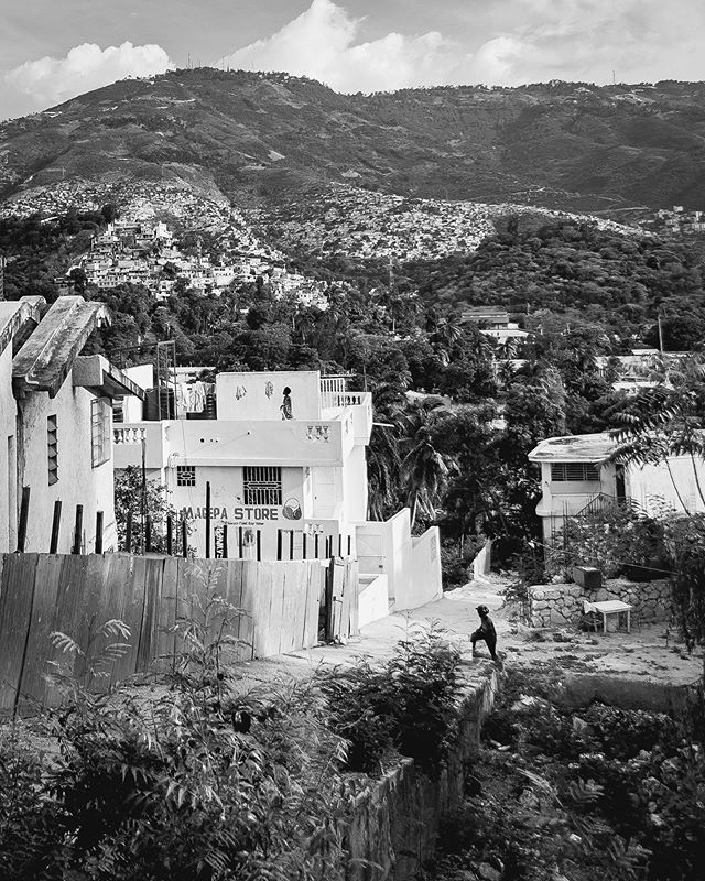 Haiti 
#haiti #visithaiti #bwlandscape