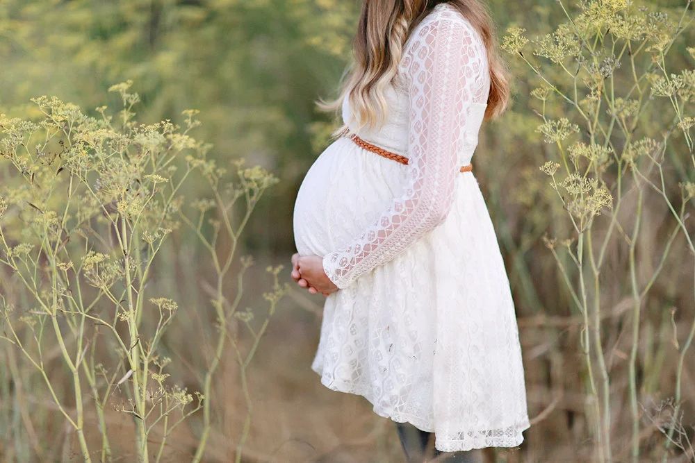 maternity-photos-brookealiceonphotography-needlesandleaves-net.jpg