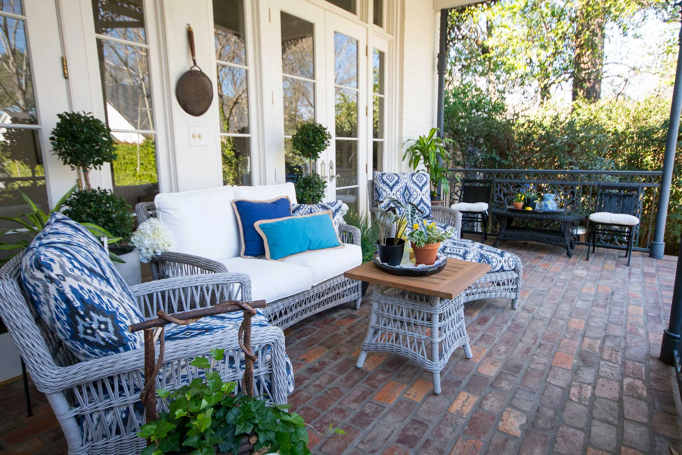 Porches---Clark-03083_WEB.jpg