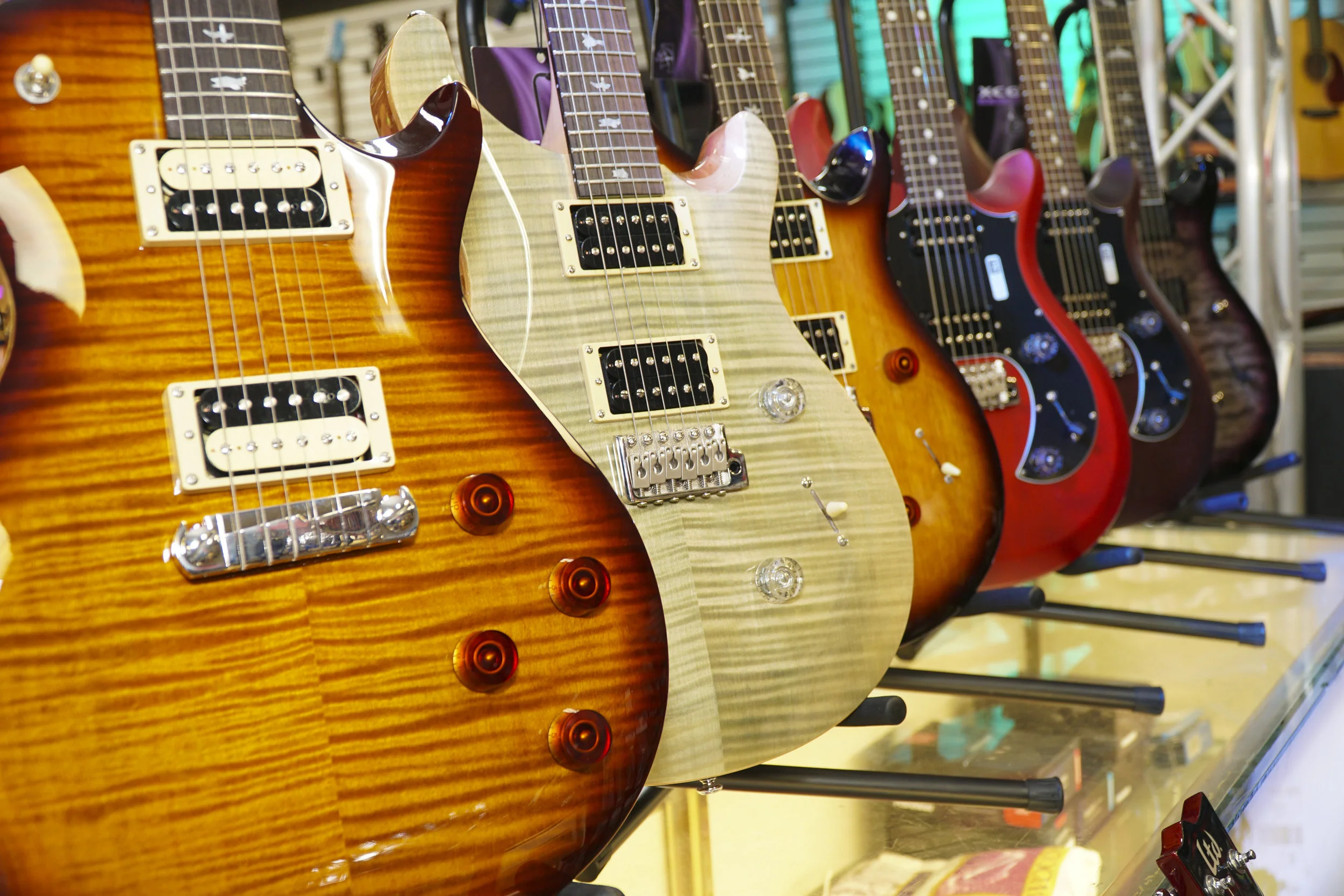 Matt's Music-Electric guitars on display at the counter - 09867.jpg