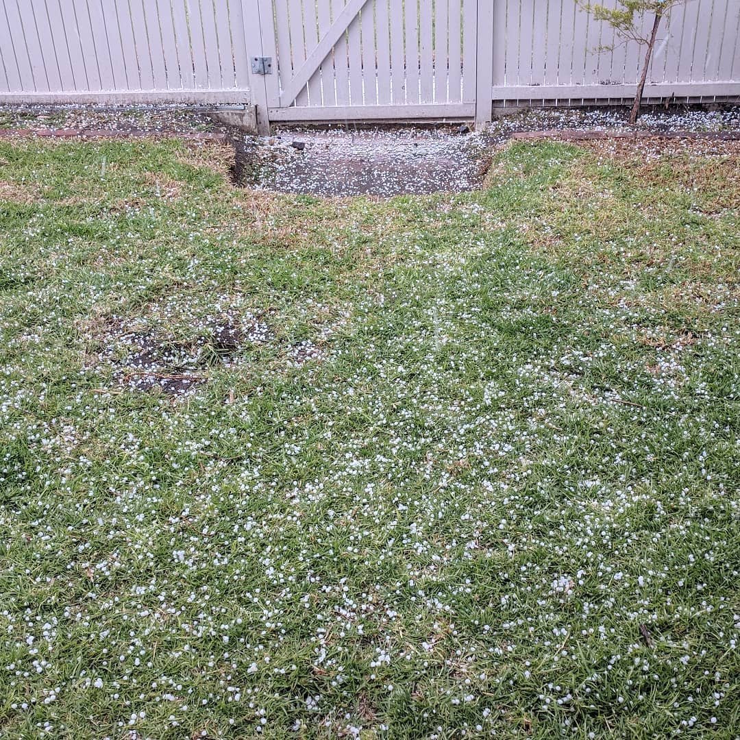  The weather certainly took a turn for the interesting this afternoon! #hail #melbweather #melbourne 