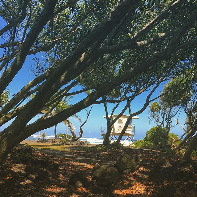 #pohiki #beach #bigisland #lazy #afternoon #wander #volcano #coast #redroad #surf #lifeguard #space #station