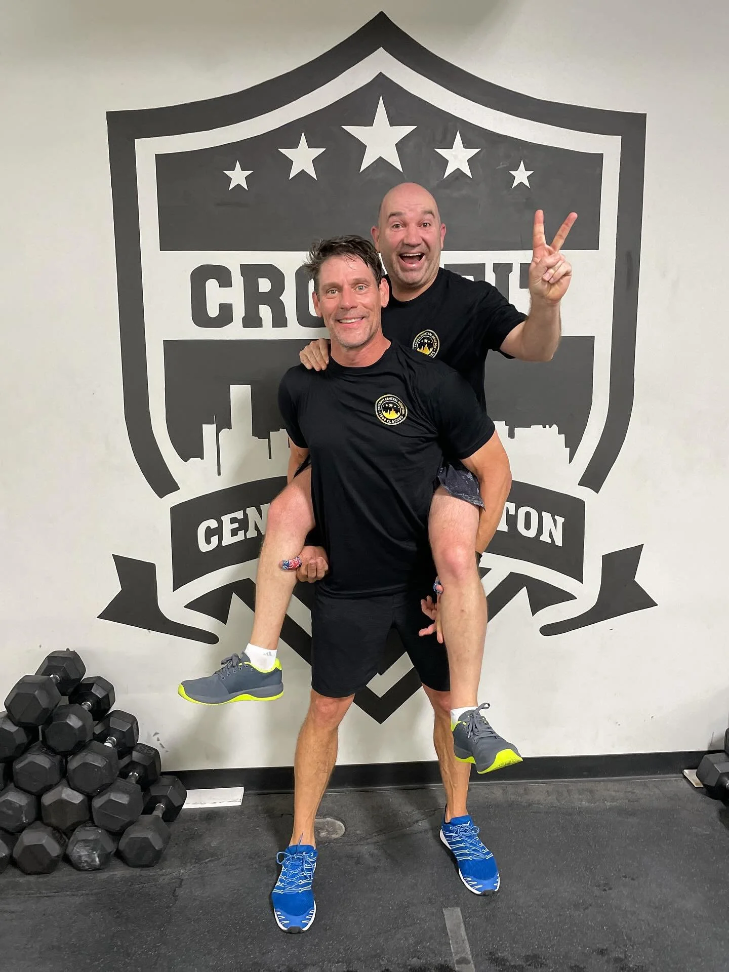 🤩Next up in the CFCH 1K Society are Gio D and Darrell W! 

@gdiano01 and Darrell are part of the 5am crew (although sometimes you may see them sleep in to join the 6:15). They are some of the OG&rsquo;s part of the GioFit crew in 5am Endurance class