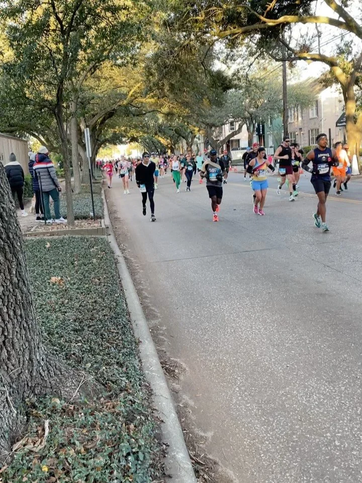 Big congrats to all the CFCHers who ran in the @chevronhoustonmarathon this morning! We&rsquo;re so proud of y&rsquo;all for your dedication to training. Time for some R &amp; R!!

@alexdiaz1 
@geaux.workout.jeaux 
@juliavery 
Karena
@wsmay3
